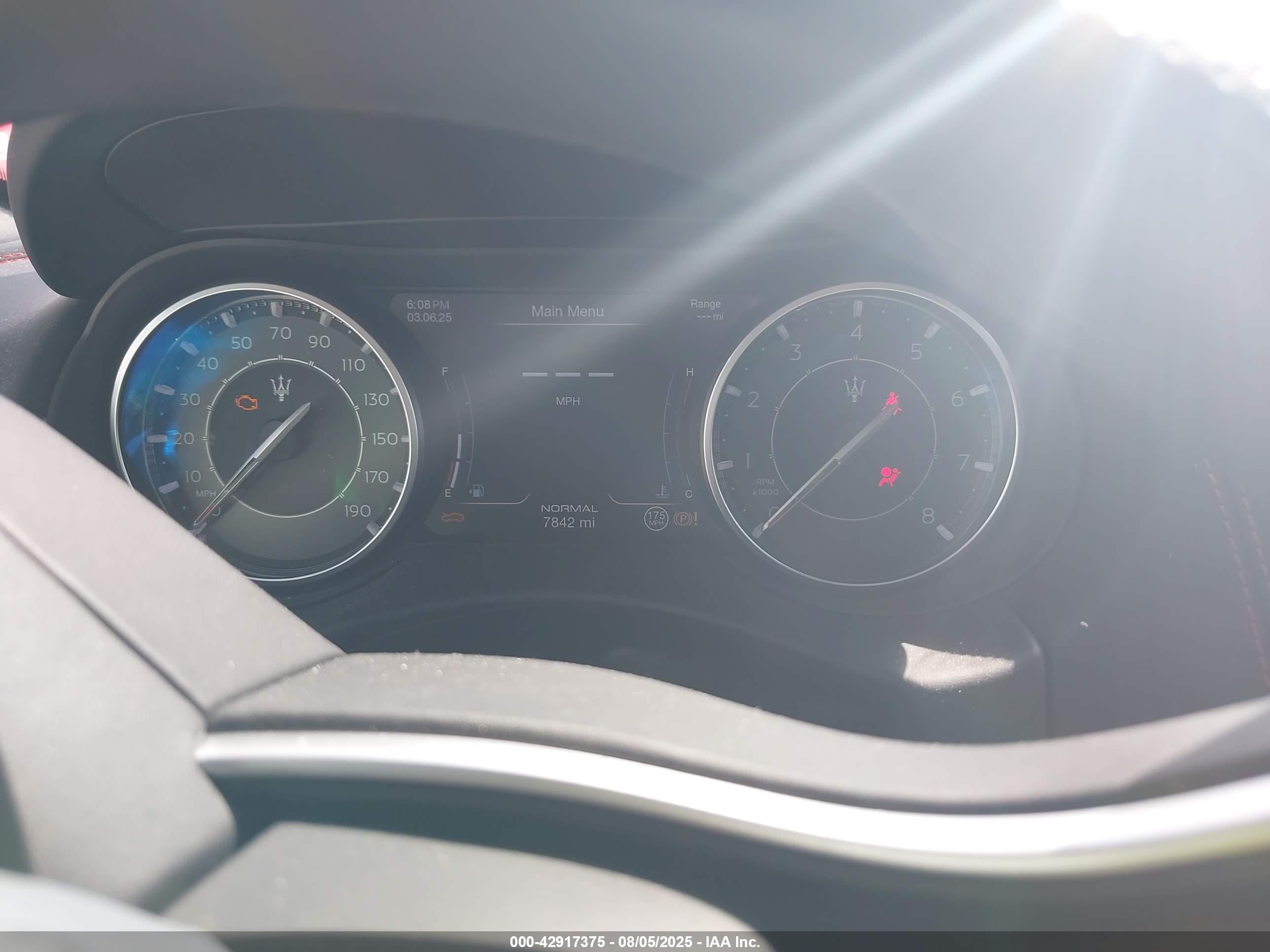 MASERATI LEVANTE image 7
