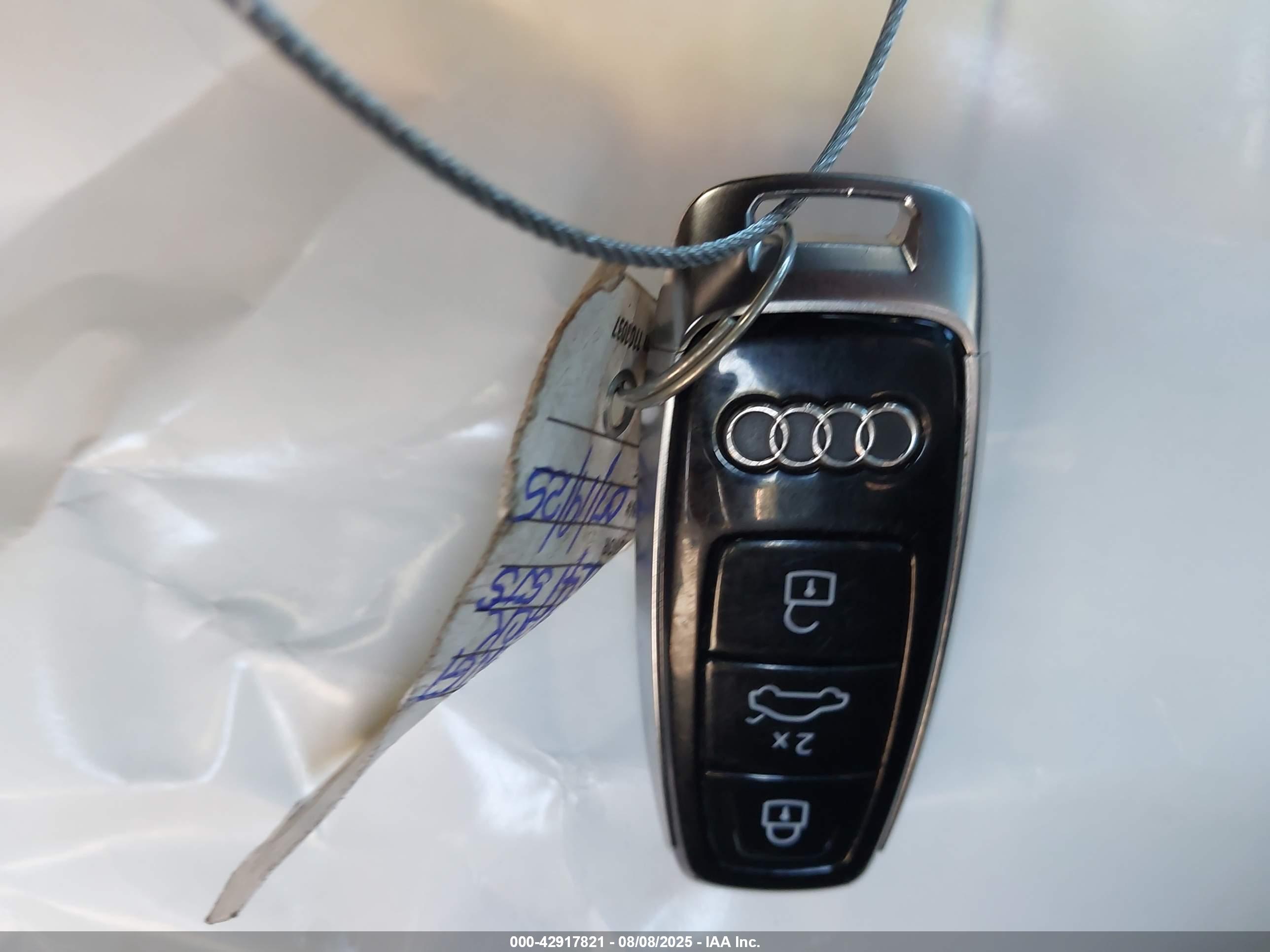 AUDI E-TRON image 11