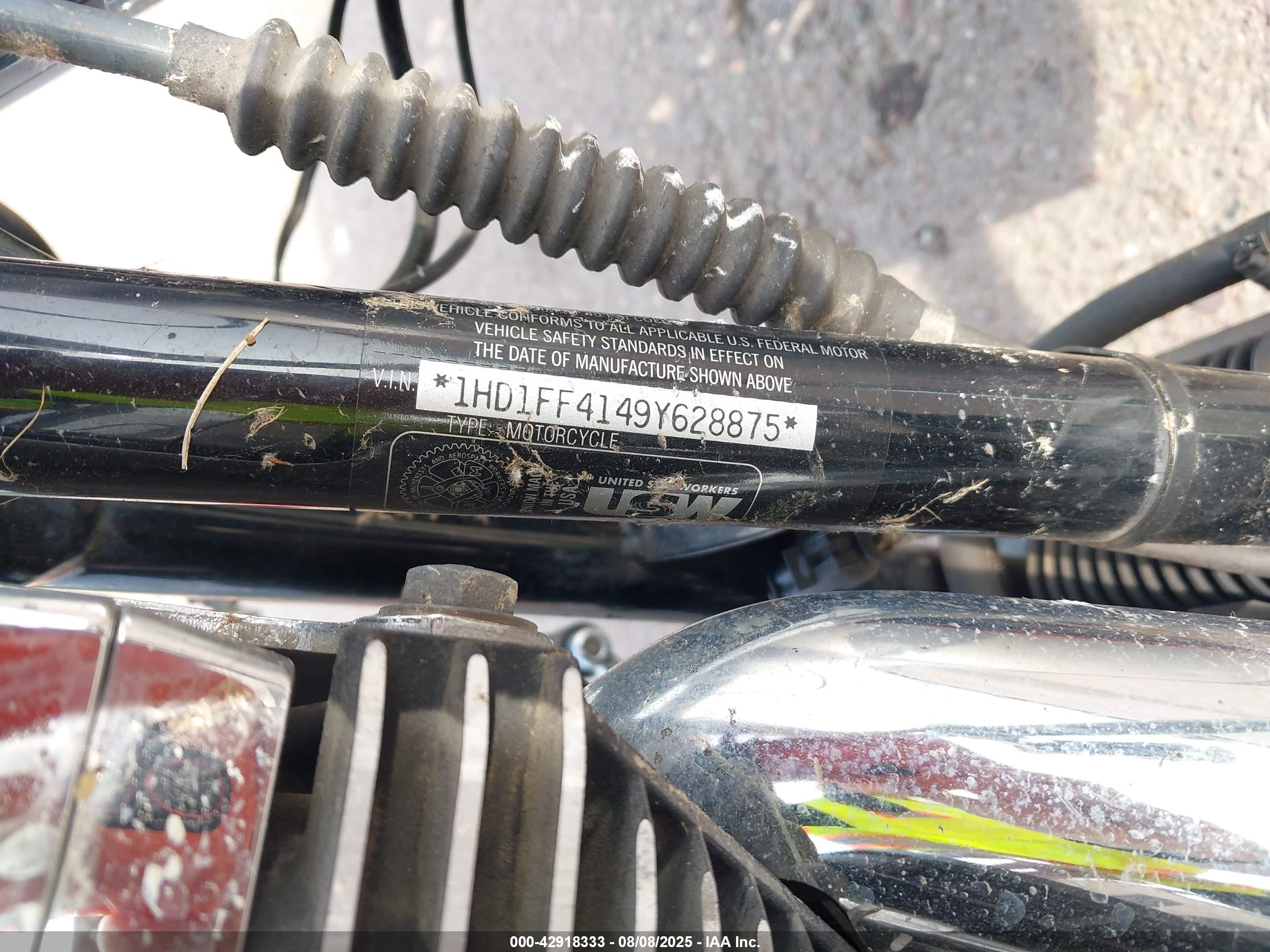 HARLEY-DAVIDSON FLHTC image 10