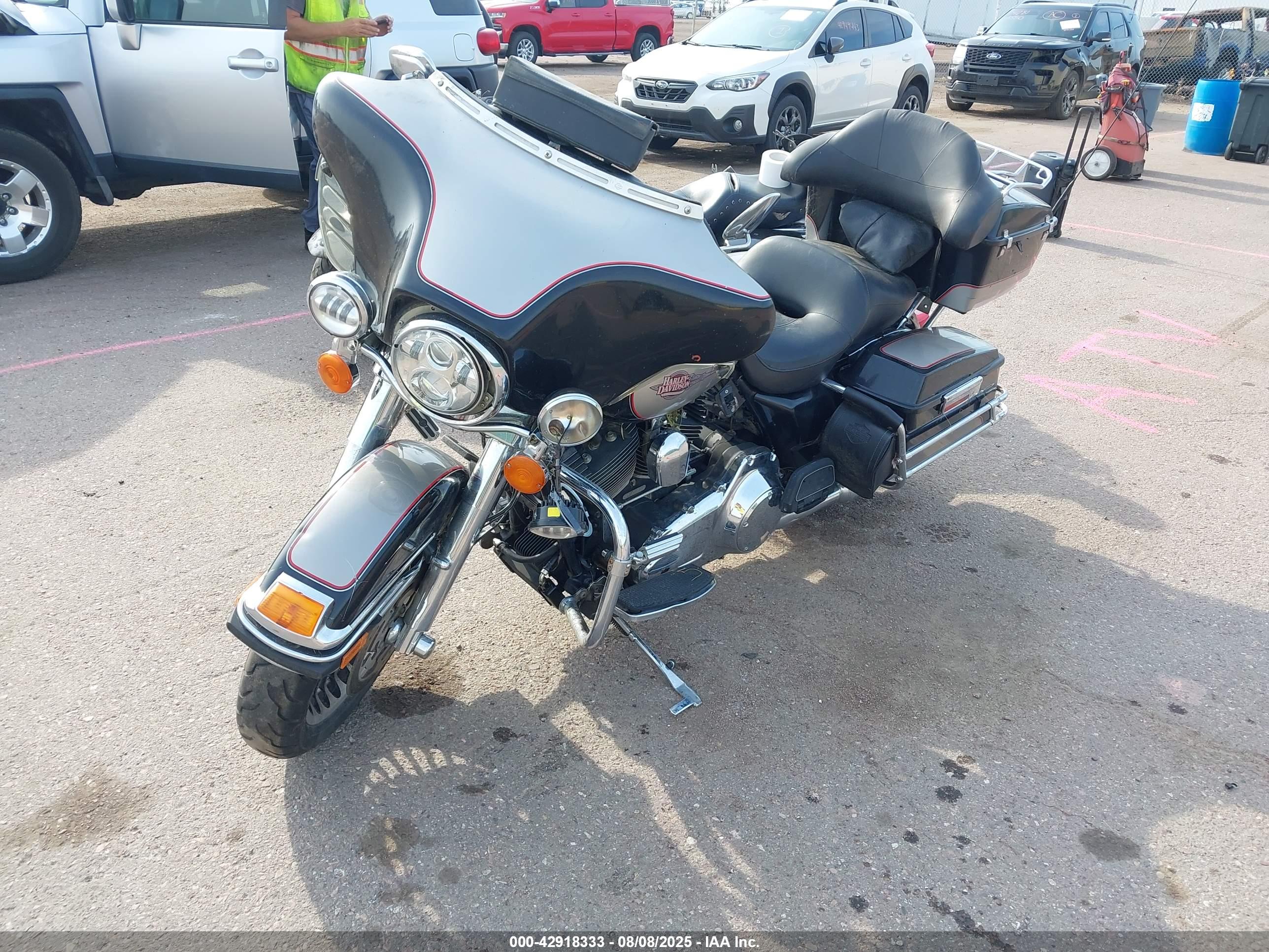 HARLEY-DAVIDSON FLHTC image 2