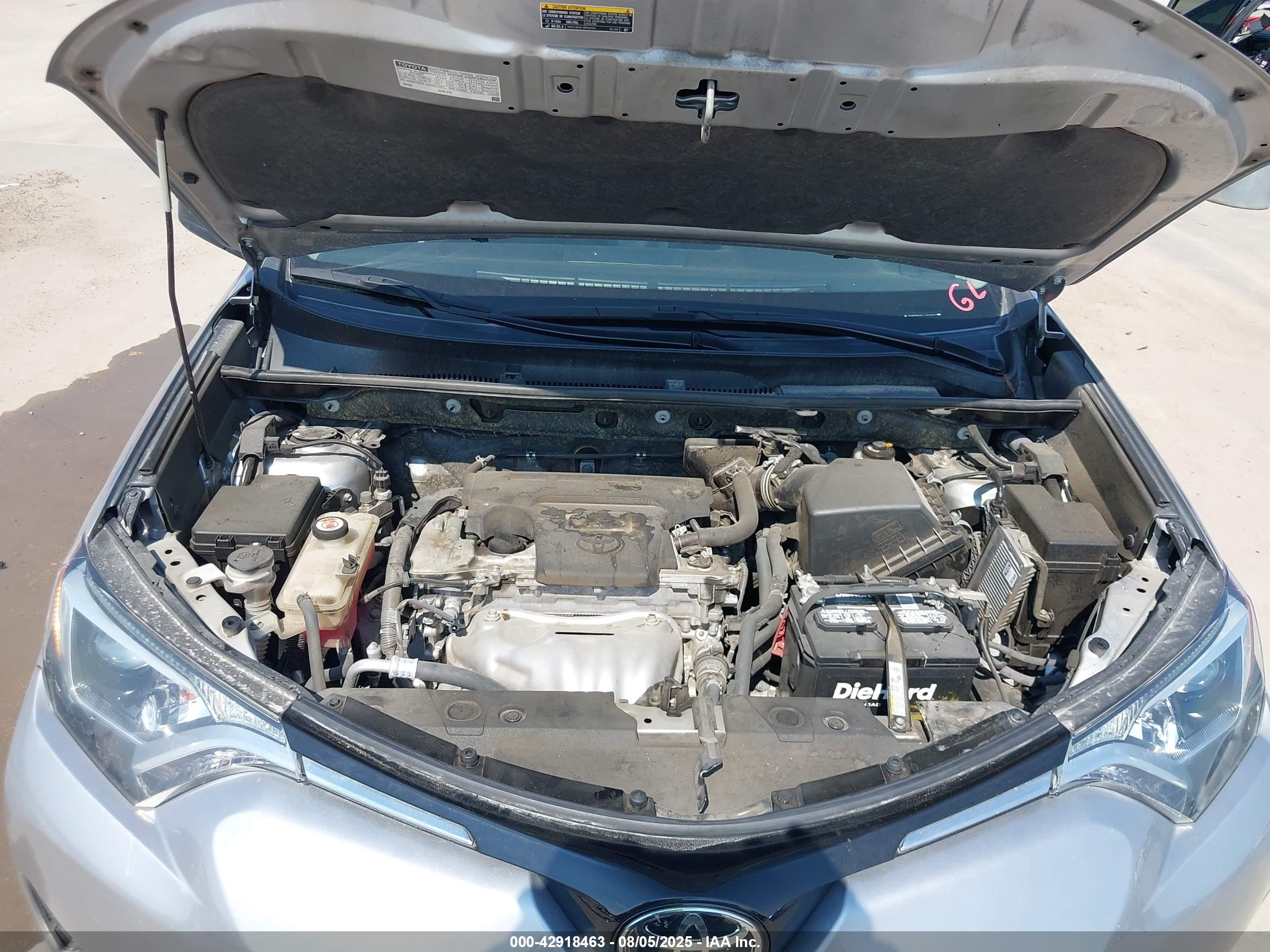 TOYOTA RAV4 image 10