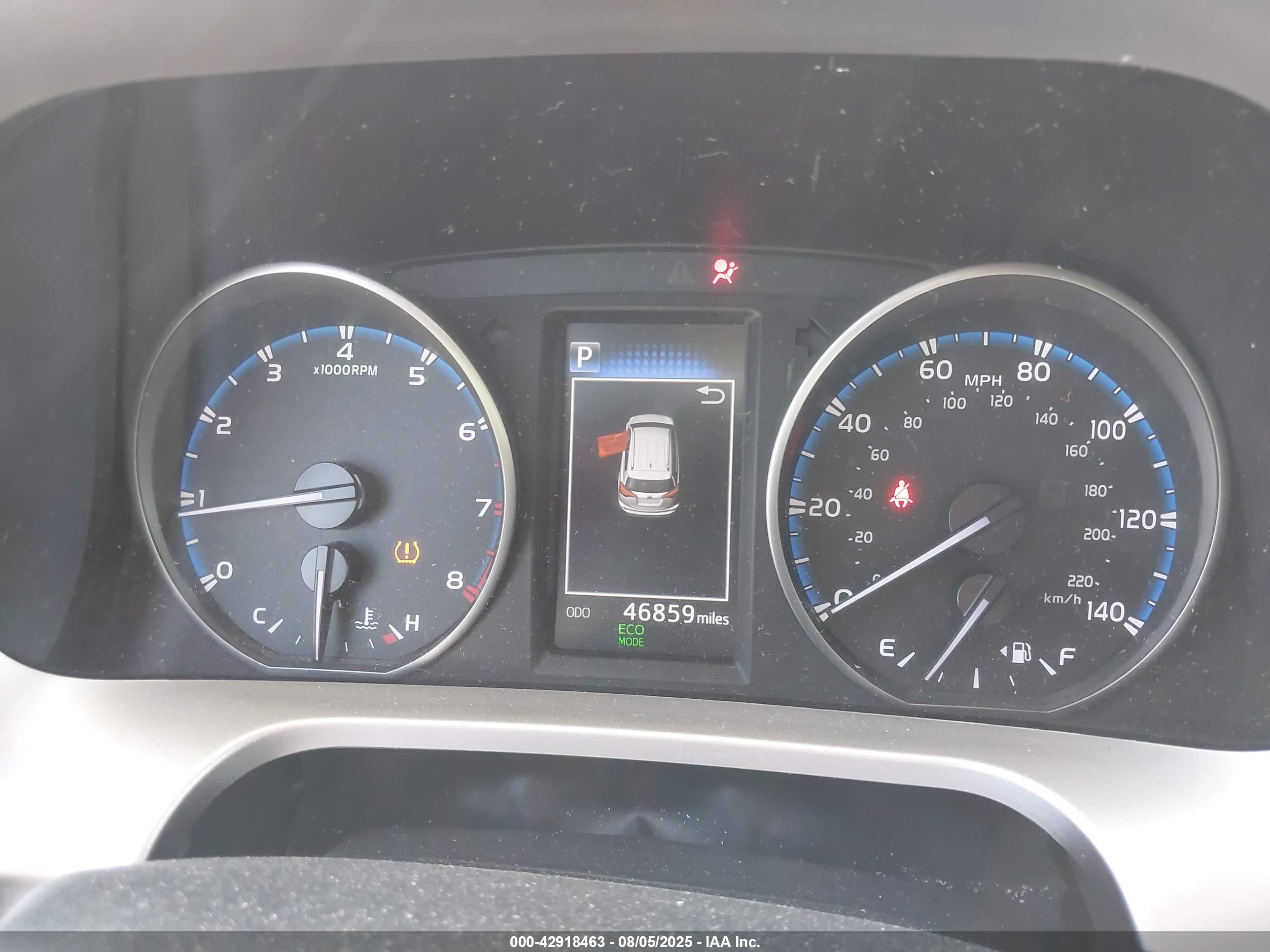 TOYOTA RAV4 image 7