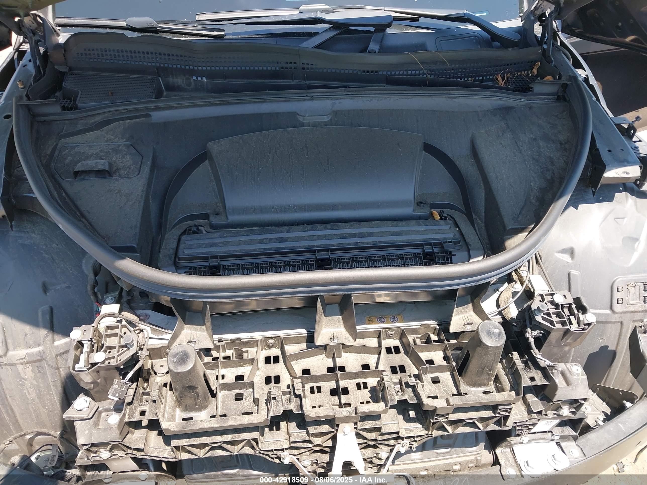 MERCEDES-BENZ EQS image 10