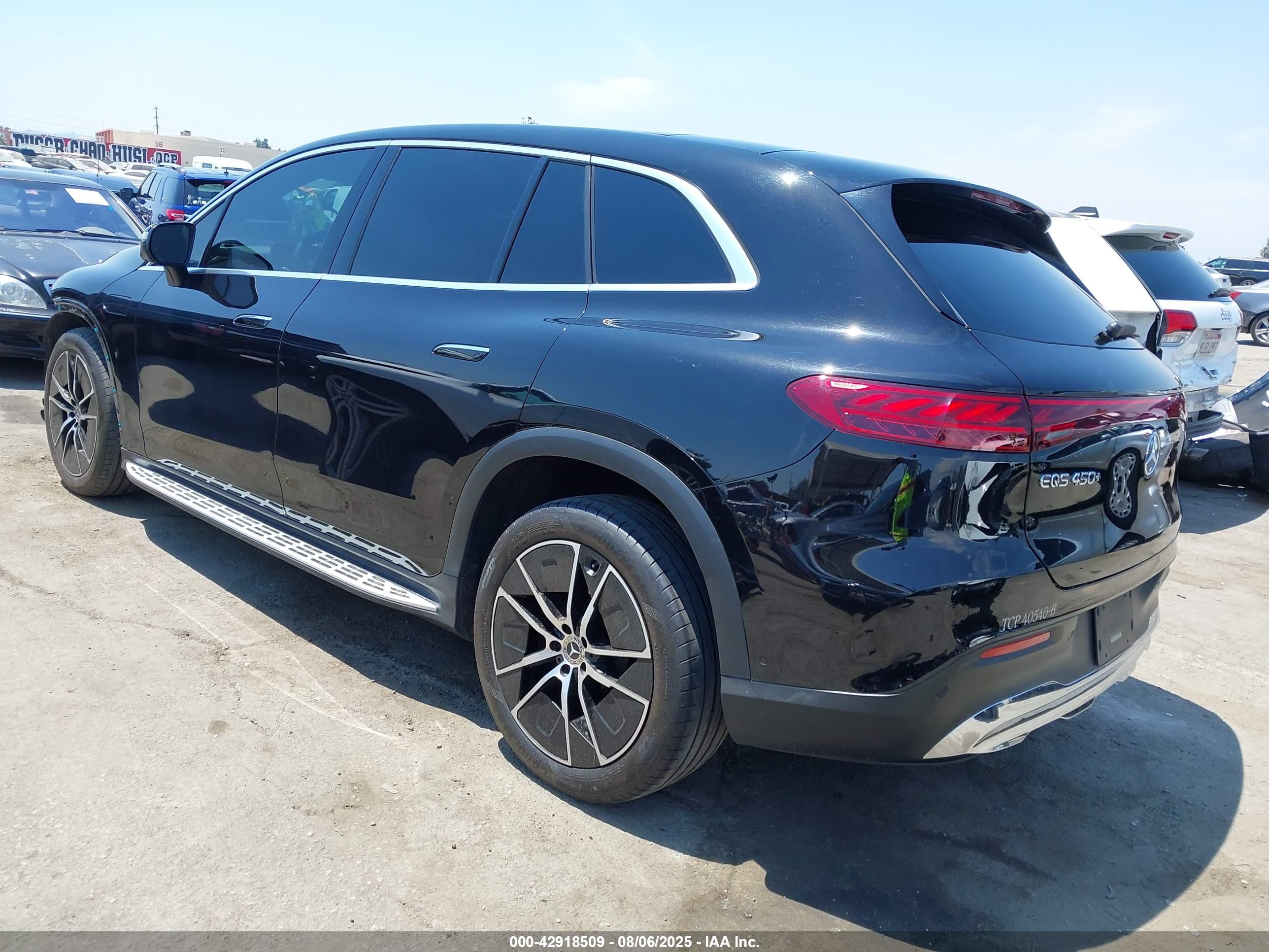 MERCEDES-BENZ EQS image 3
