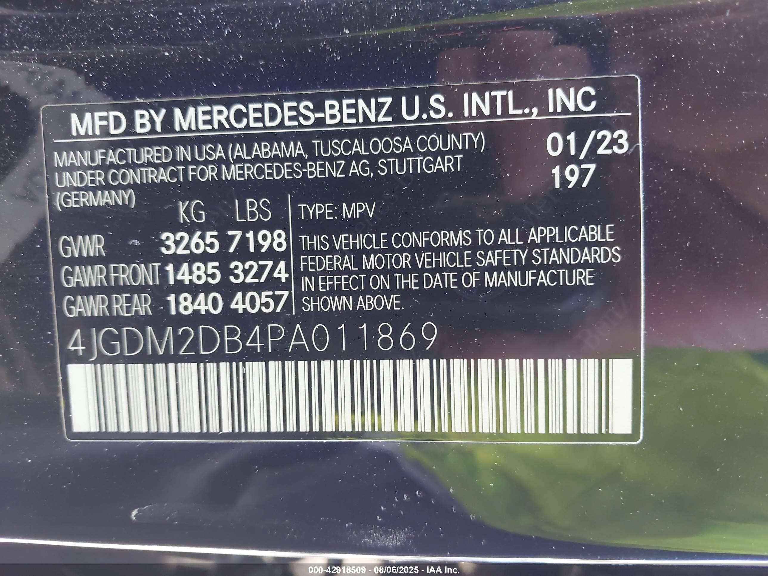 MERCEDES-BENZ EQS image 9