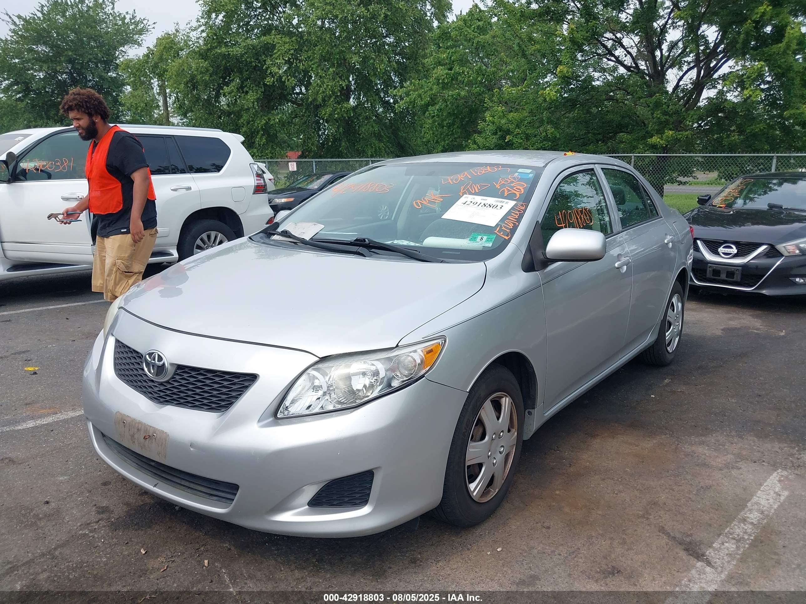 TOYOTA COROLLA image 2