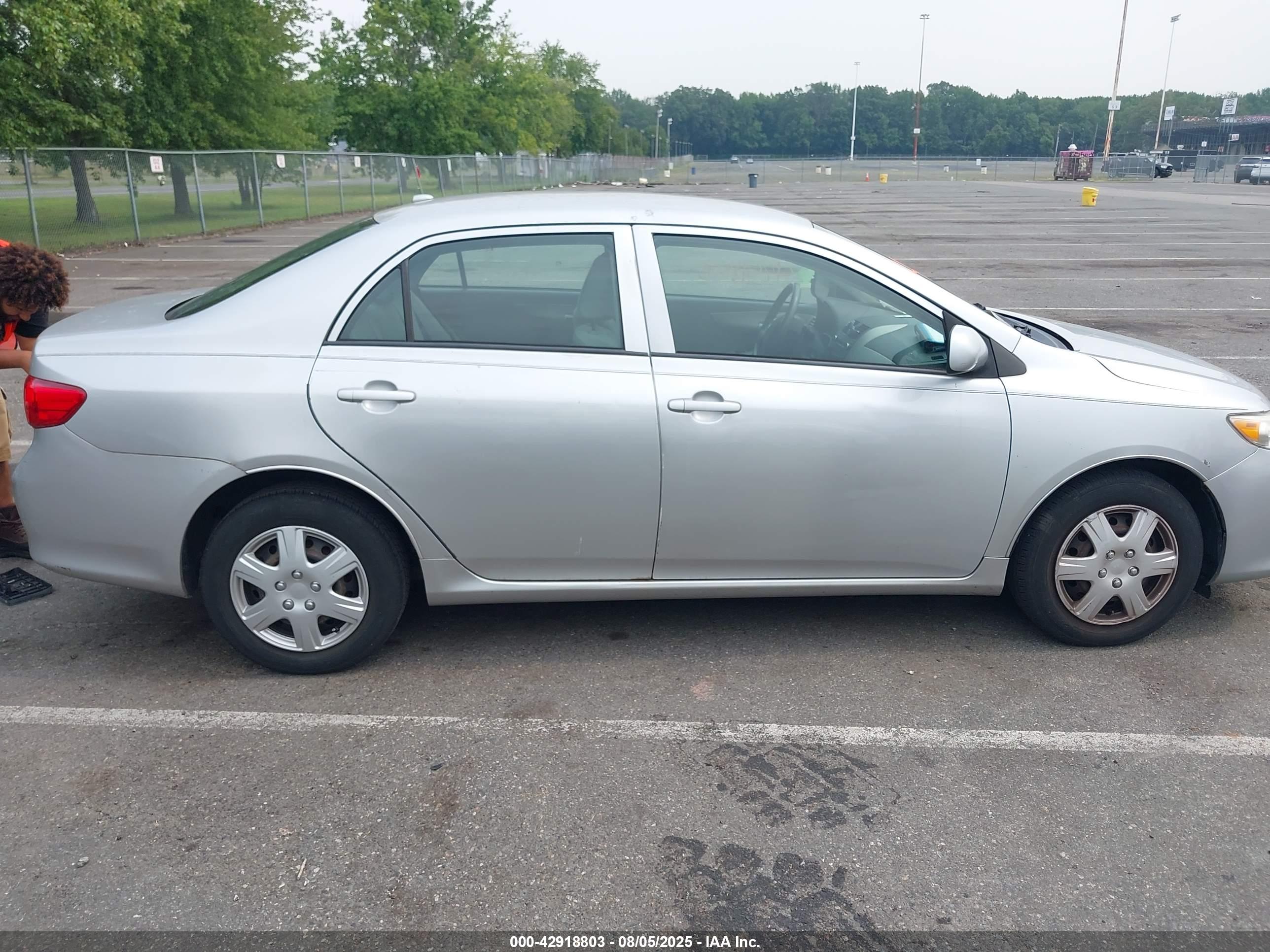 TOYOTA COROLLA image 6