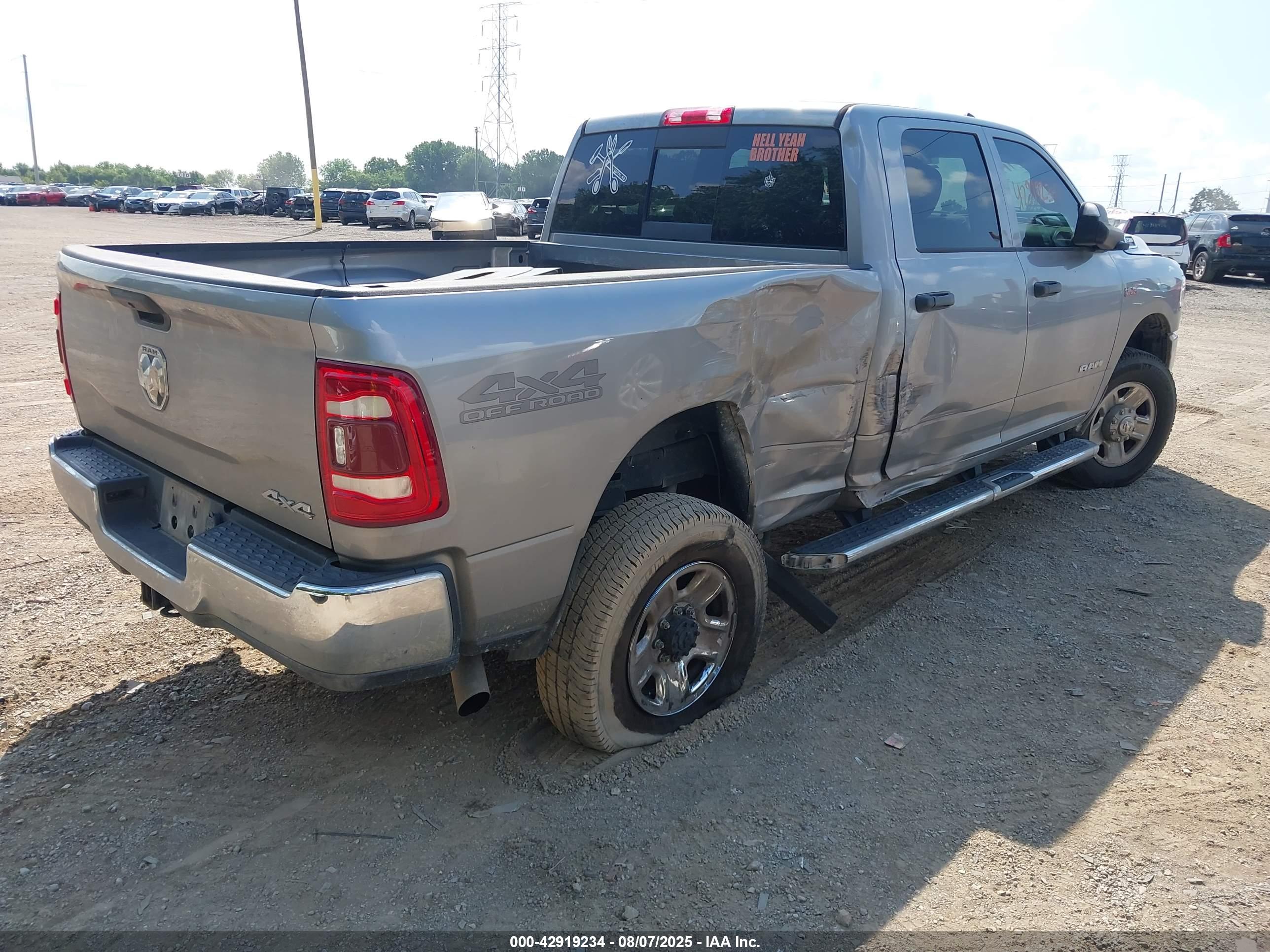 RAM 2500 image 4