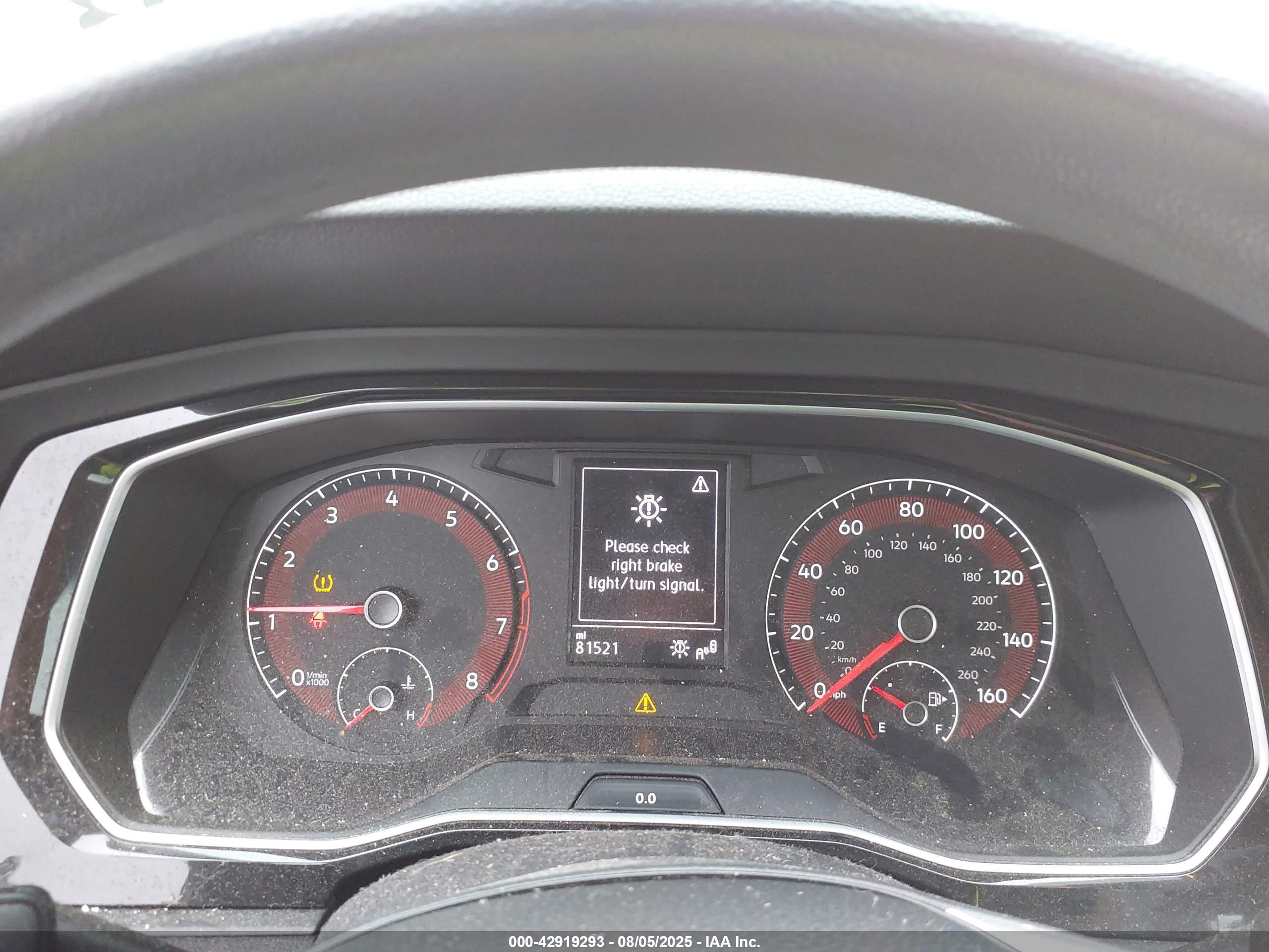 VOLKSWAGEN JETTA image 7