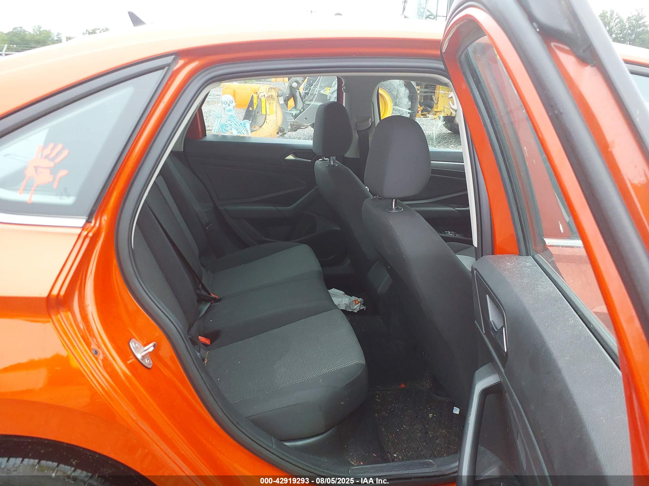VOLKSWAGEN JETTA image 8