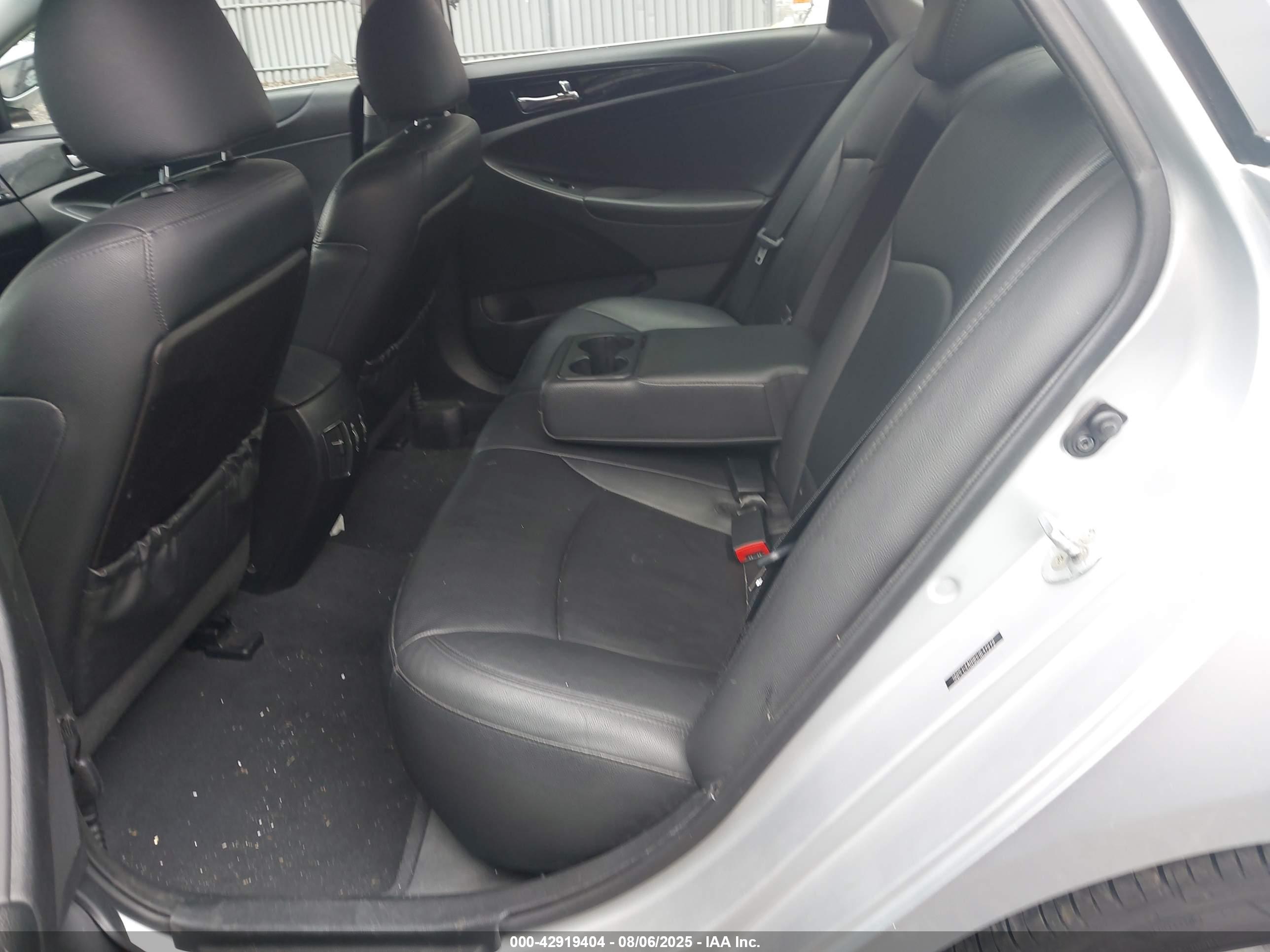 HYUNDAI SONATA image 8