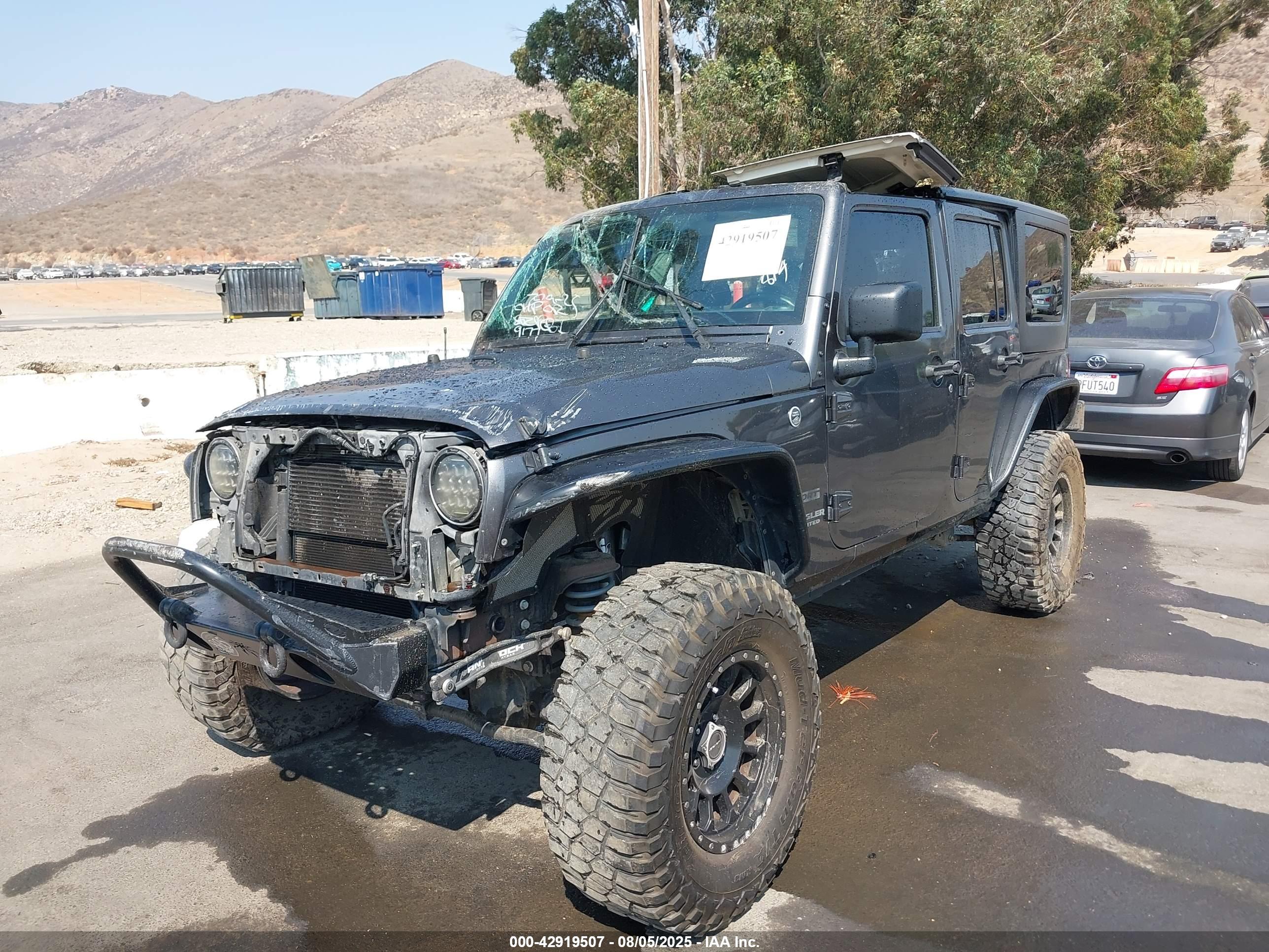 JEEP WRANGLER image 2