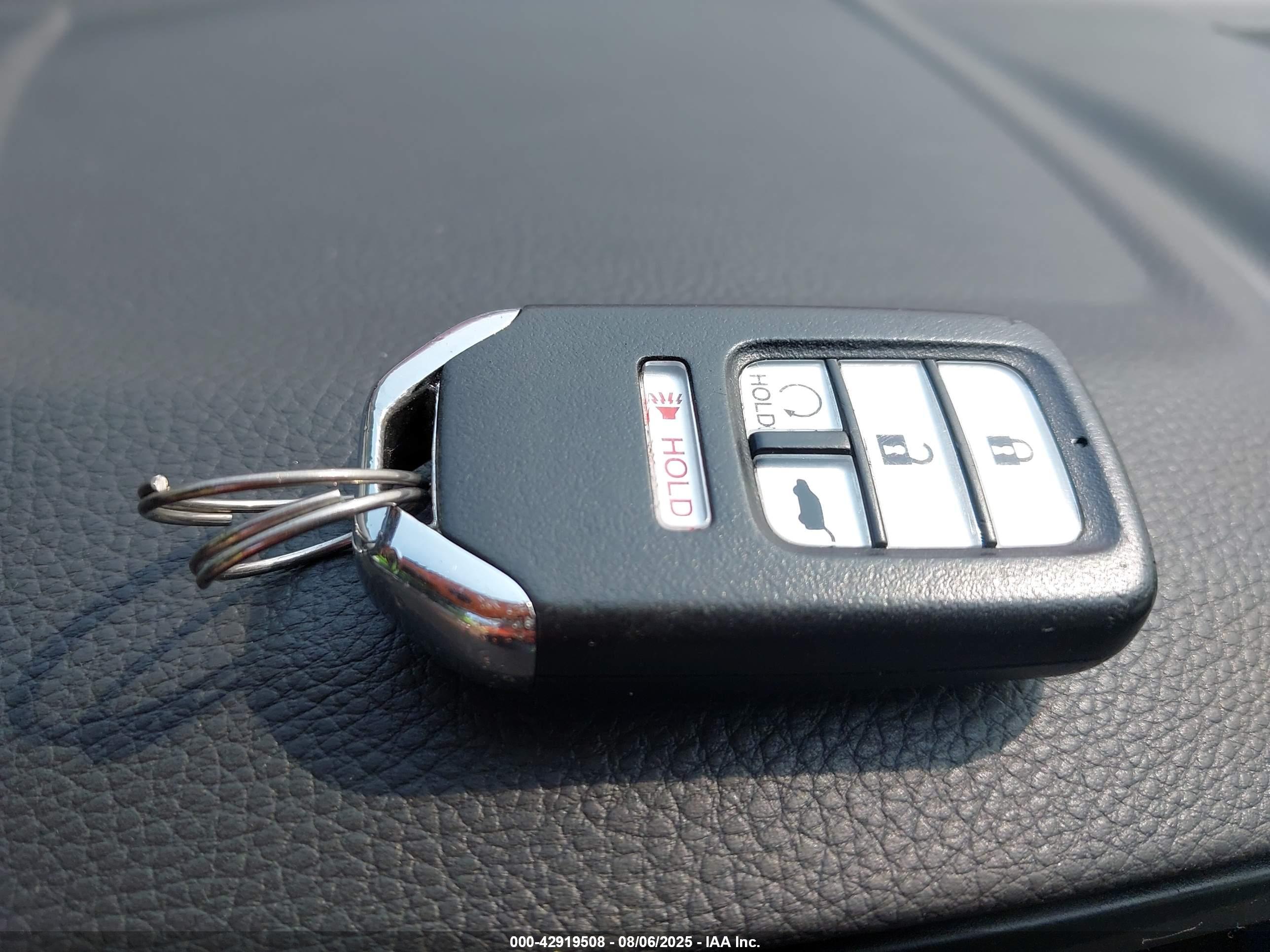 HONDA CR-V image 11