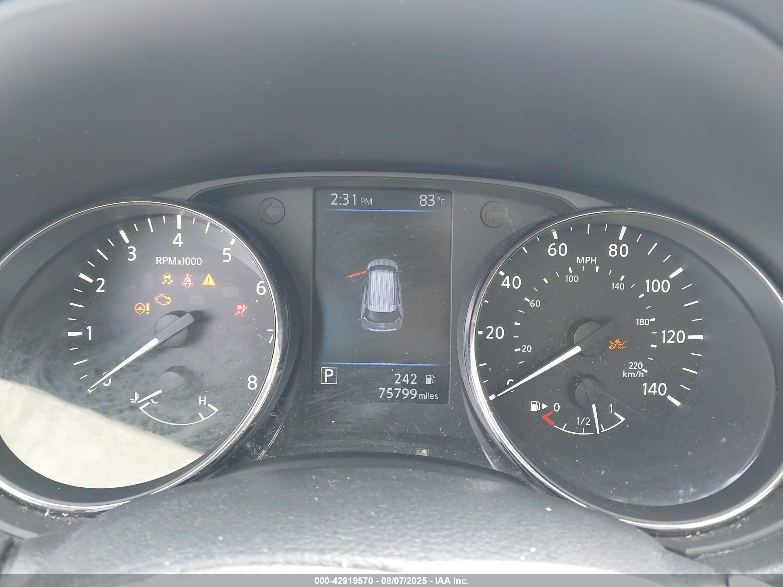 NISSAN ROGUE image 7