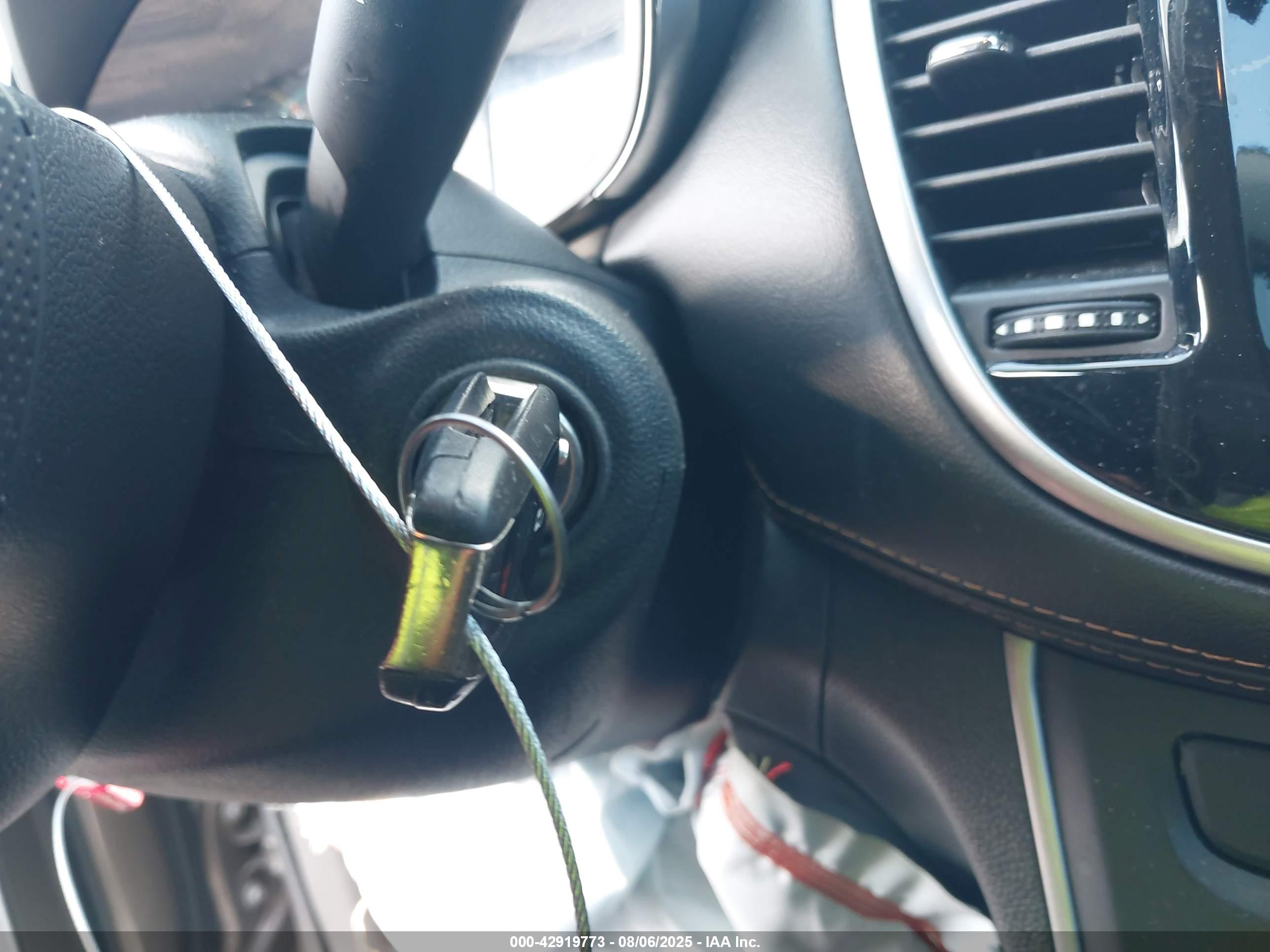 CHEVROLET TRAX image 11