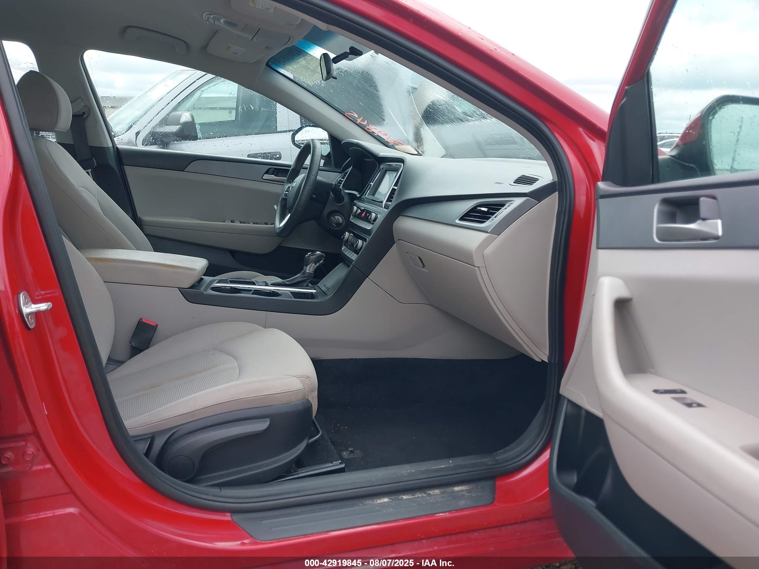 HYUNDAI SONATA image 5