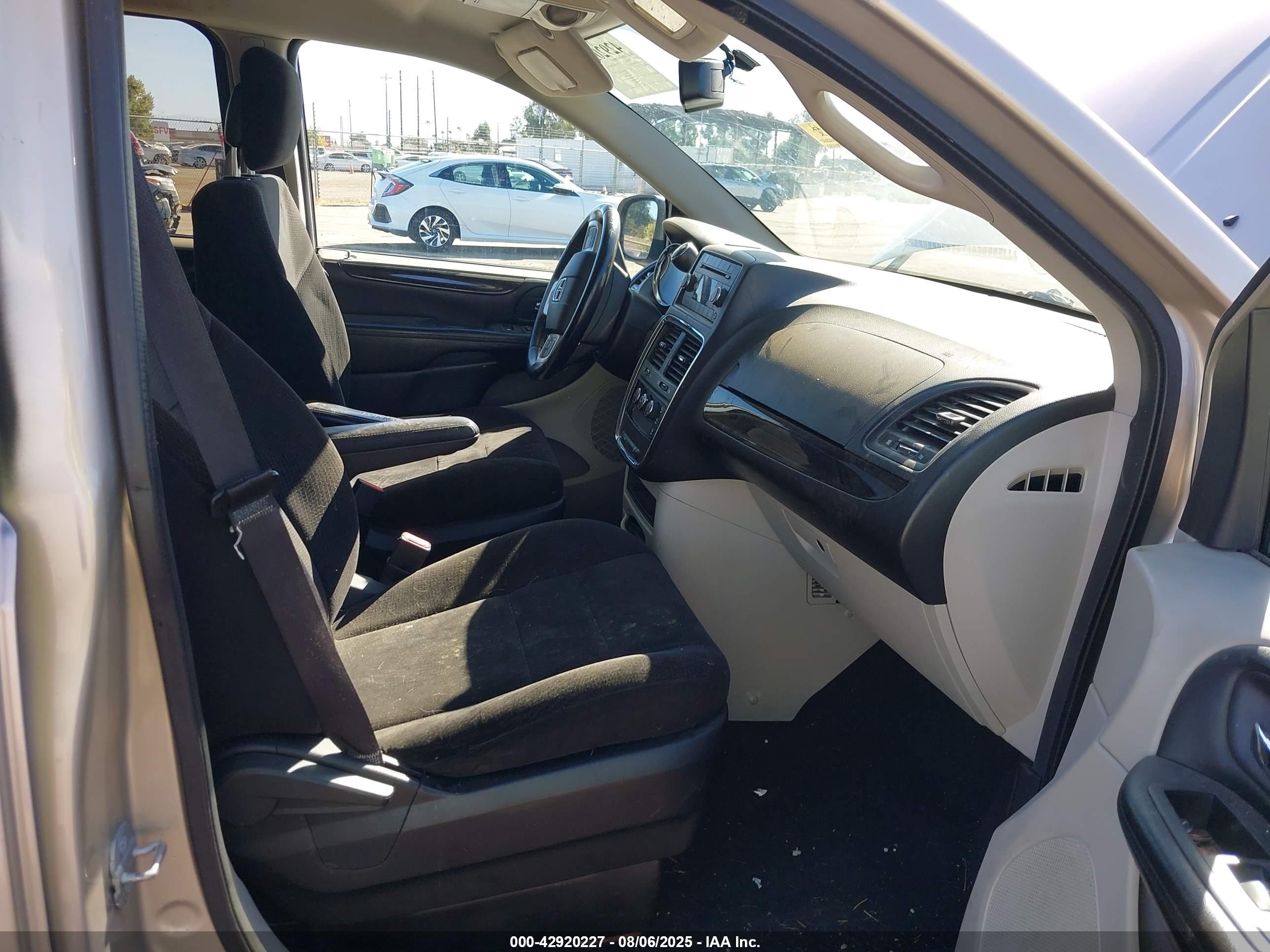DODGE GRAND image 5