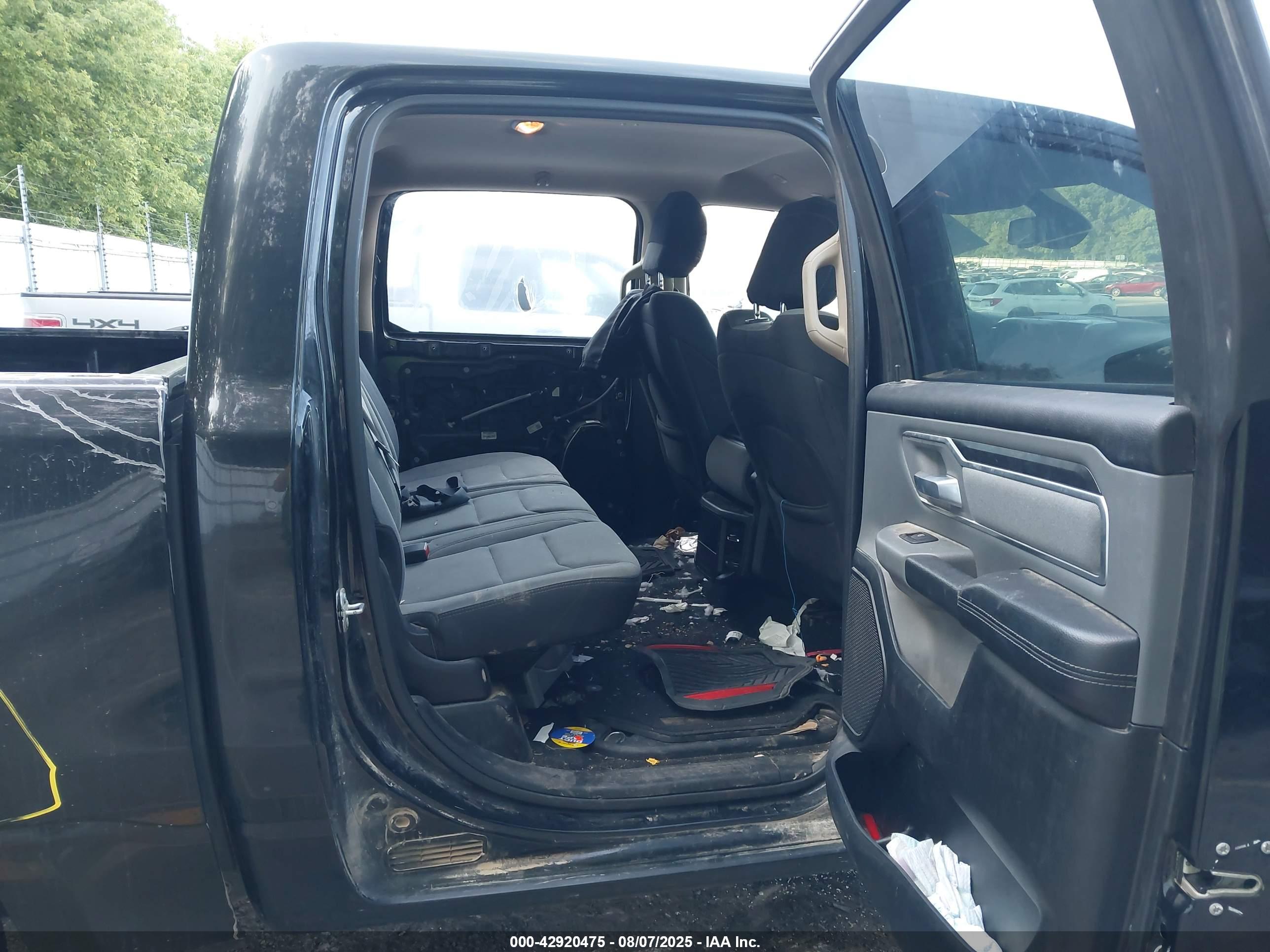 RAM 1500 image 8