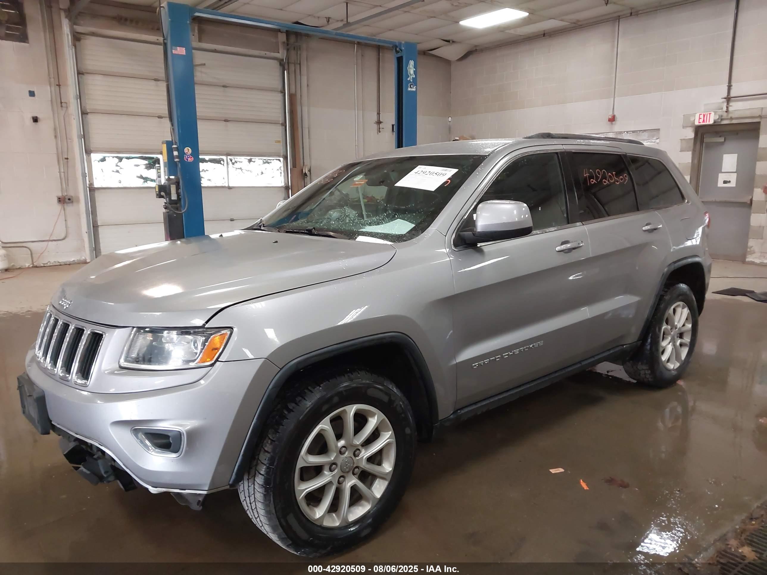 JEEP GRAND image 2