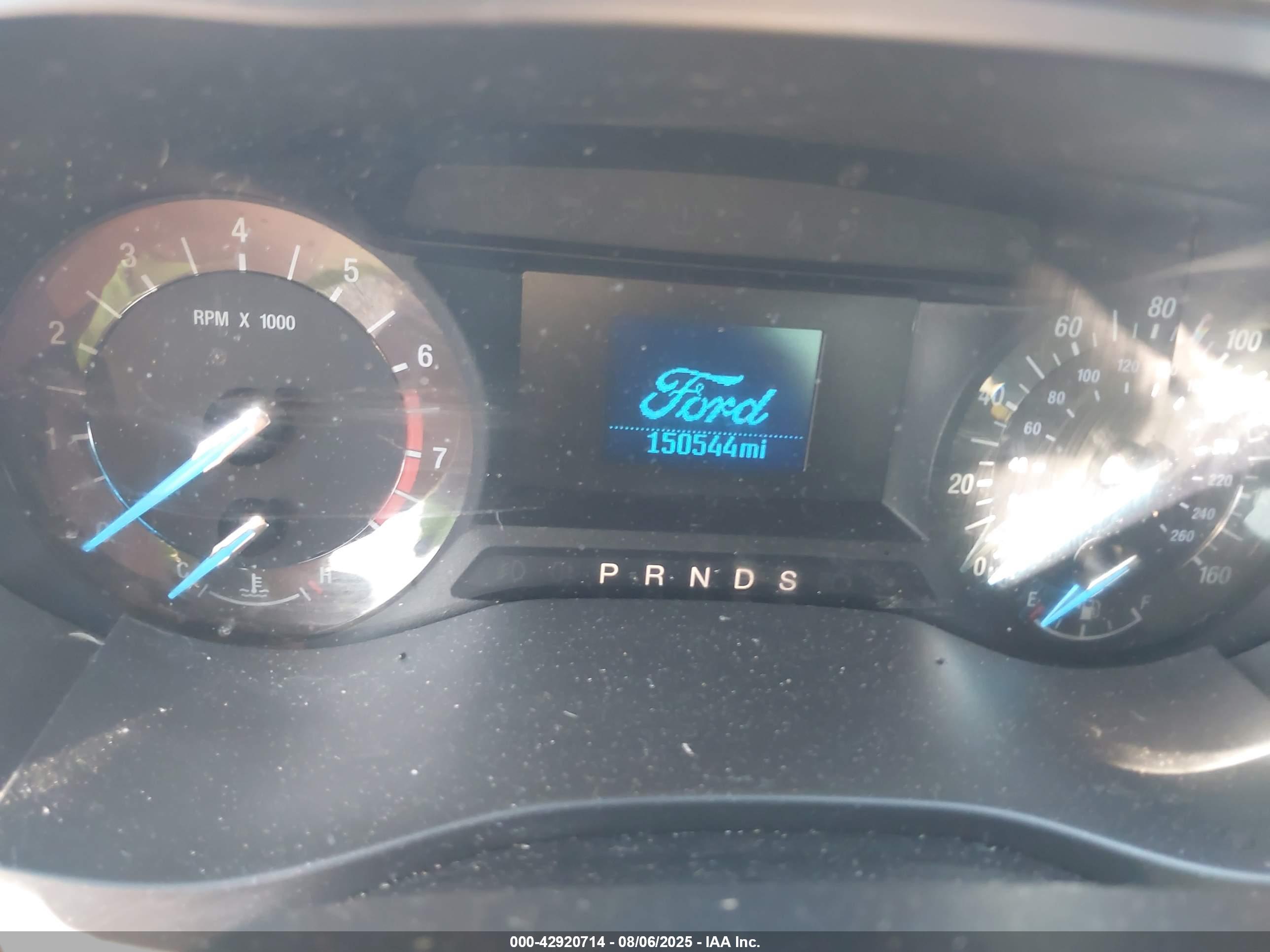 FORD FUSION image 7