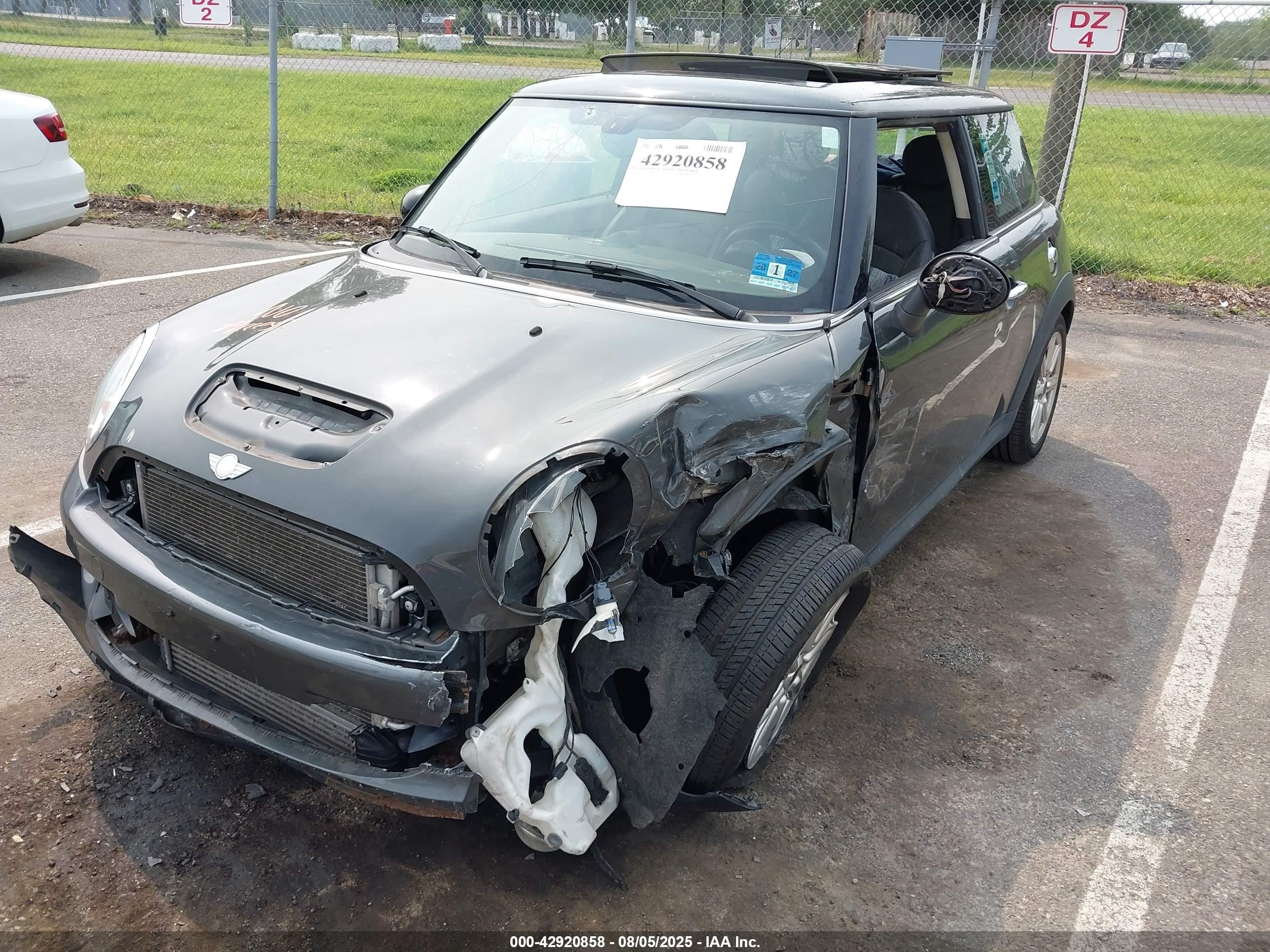 MINI HARDTOP image 6
