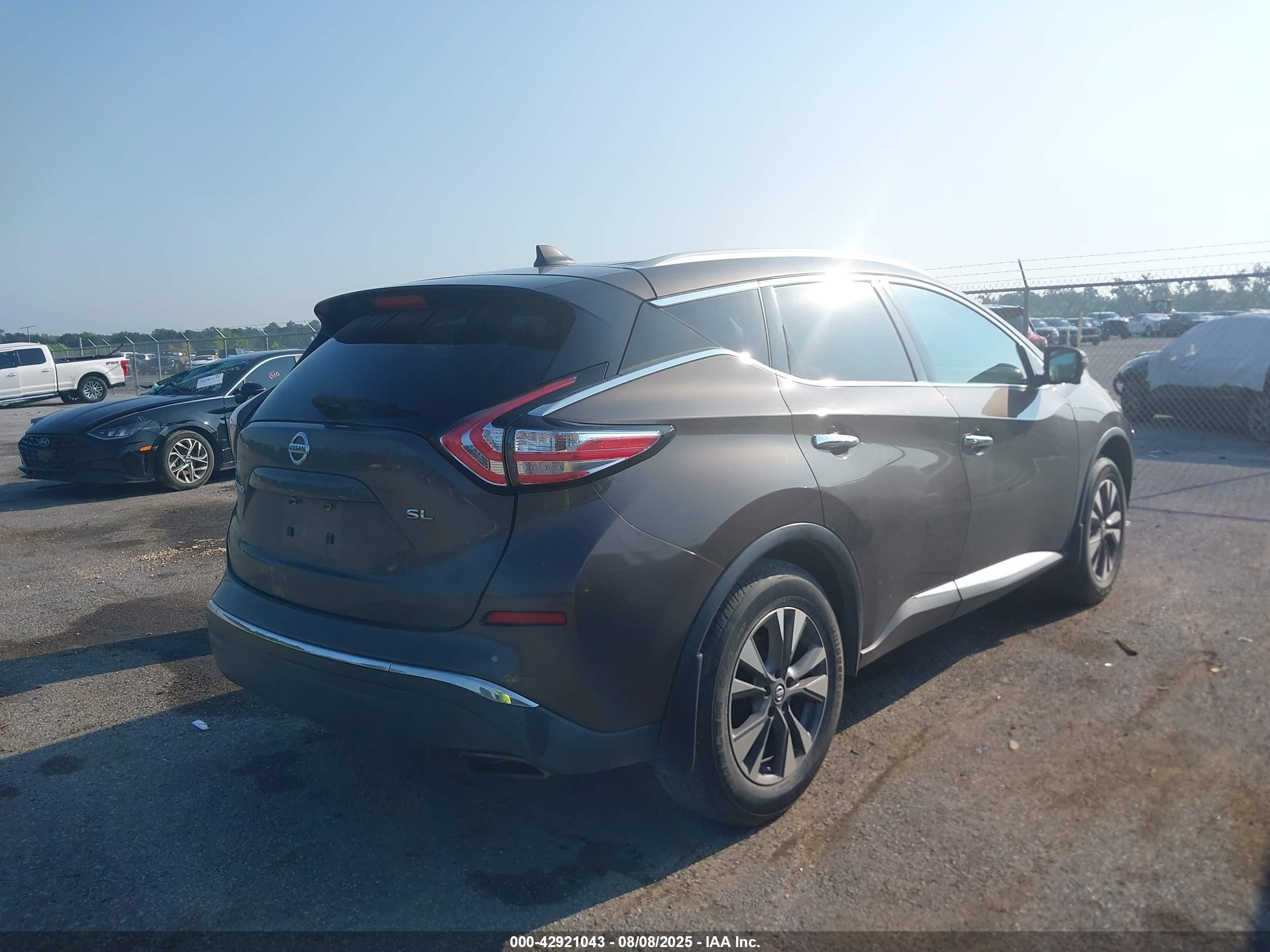 NISSAN MURANO image 4