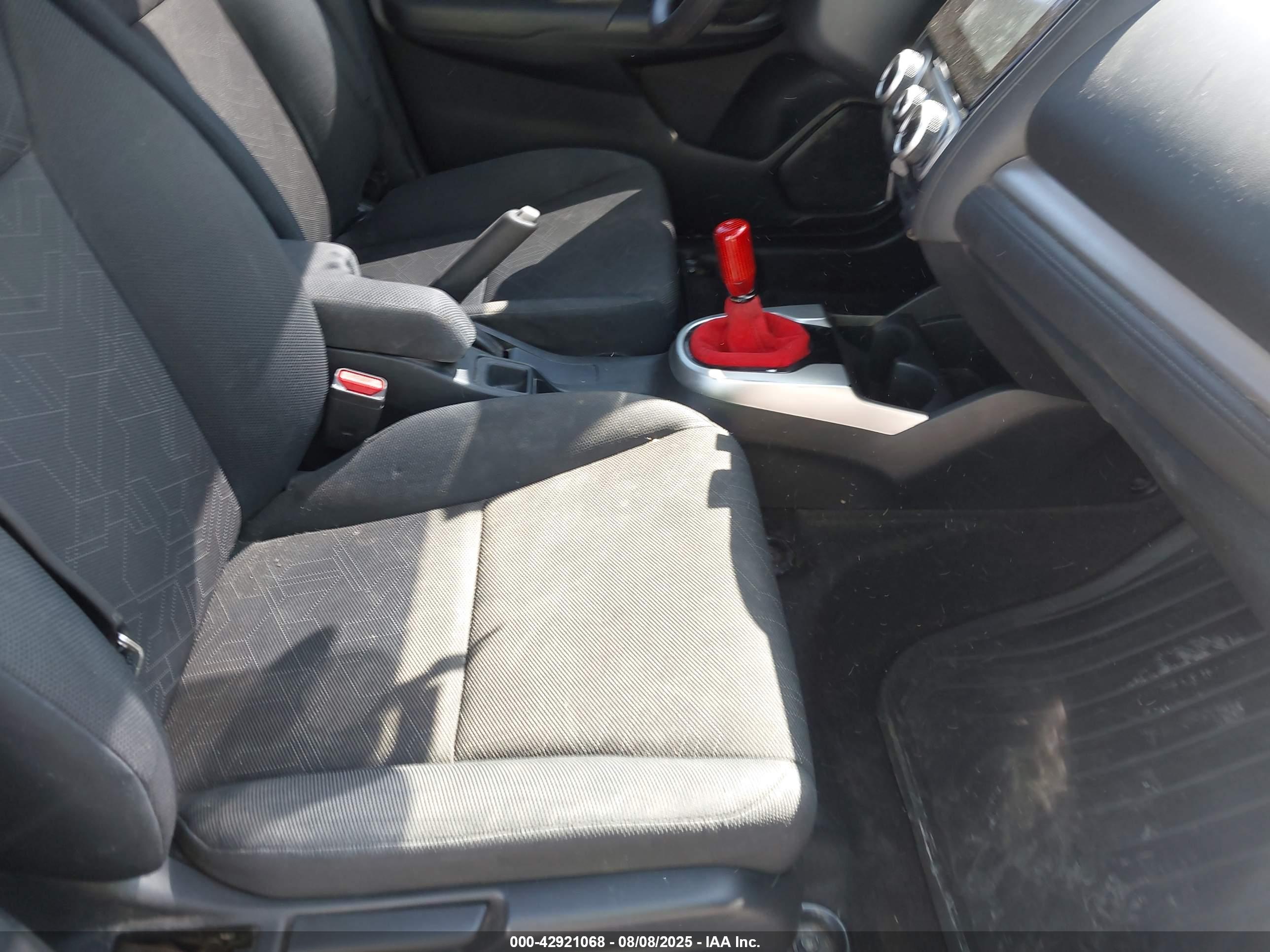 HONDA FIT image 5