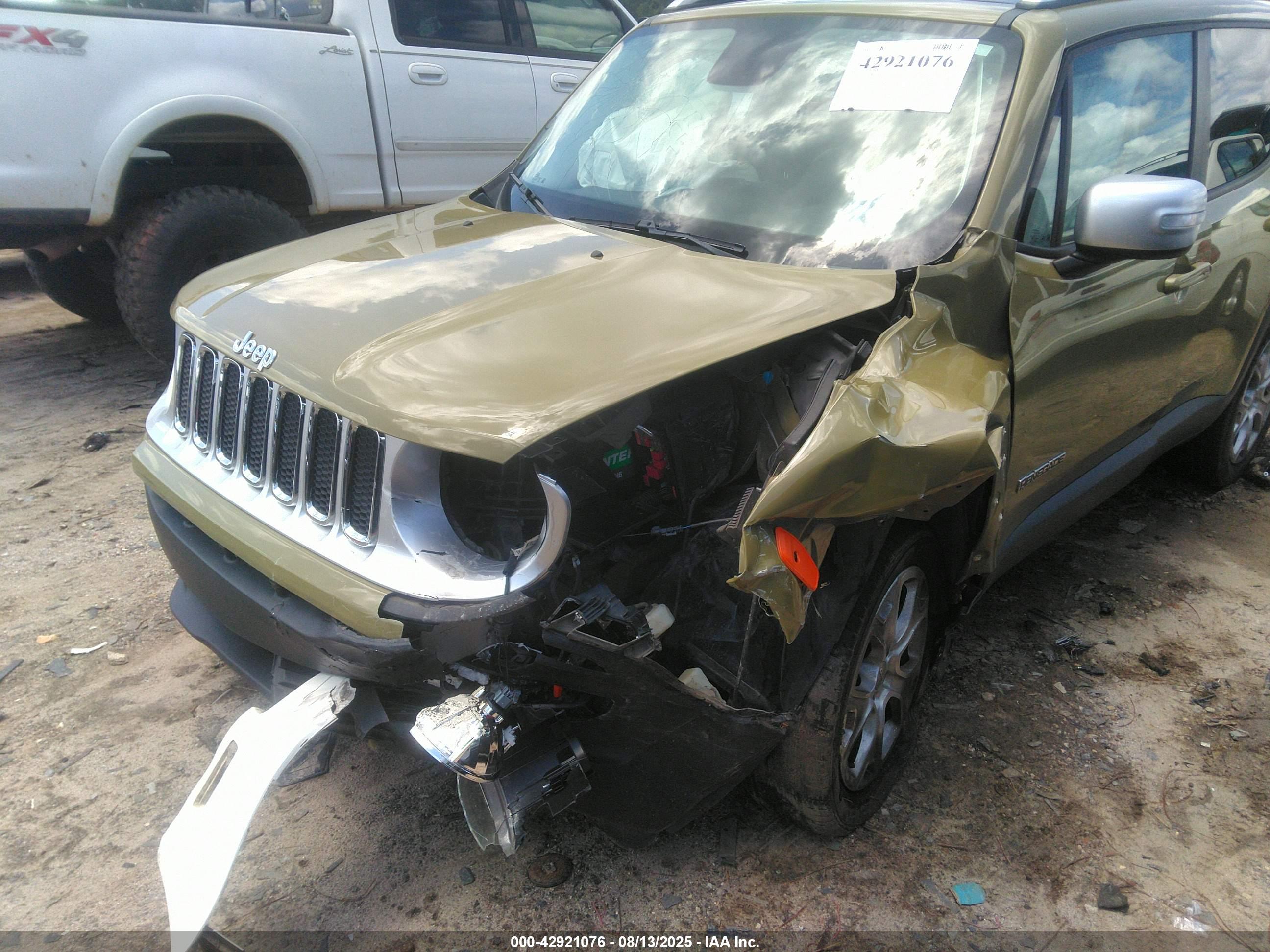 JEEP RENEGADE image 6