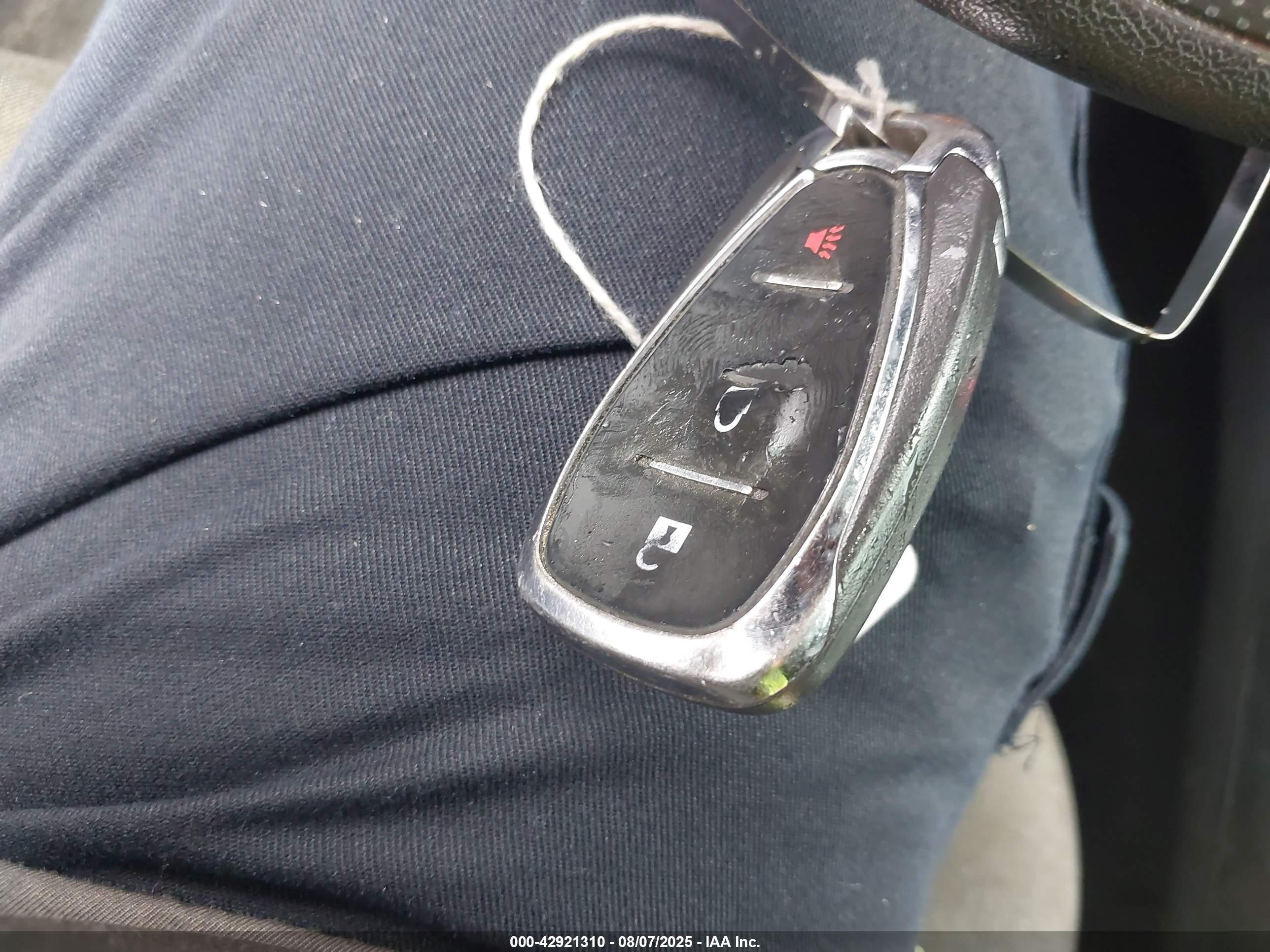 CHEVROLET EQUINOX image 11