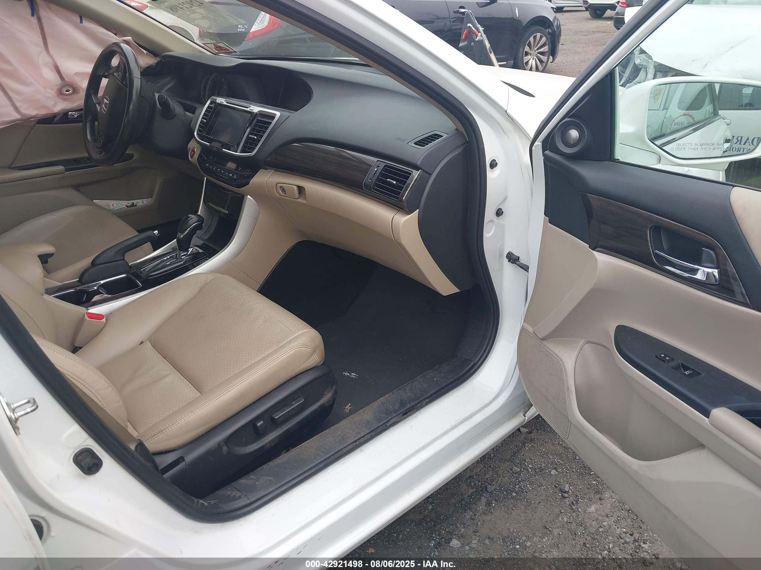 HONDA ACCORD image 5