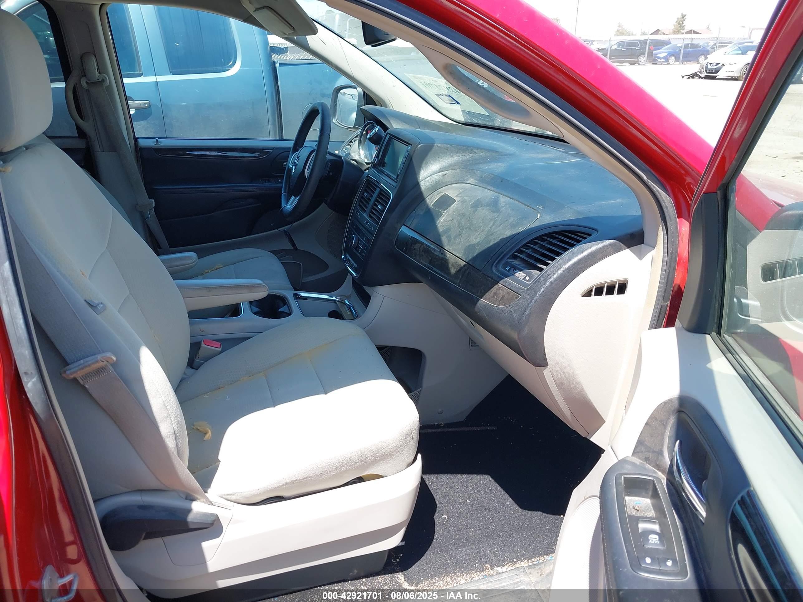 DODGE GRAND image 5