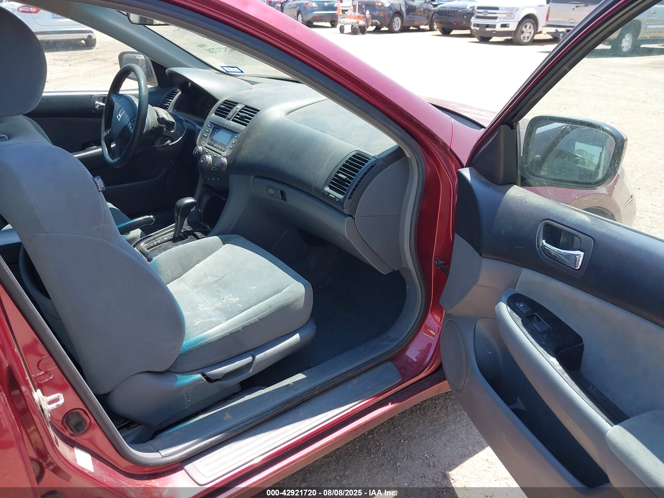 HONDA ACCORD image 5