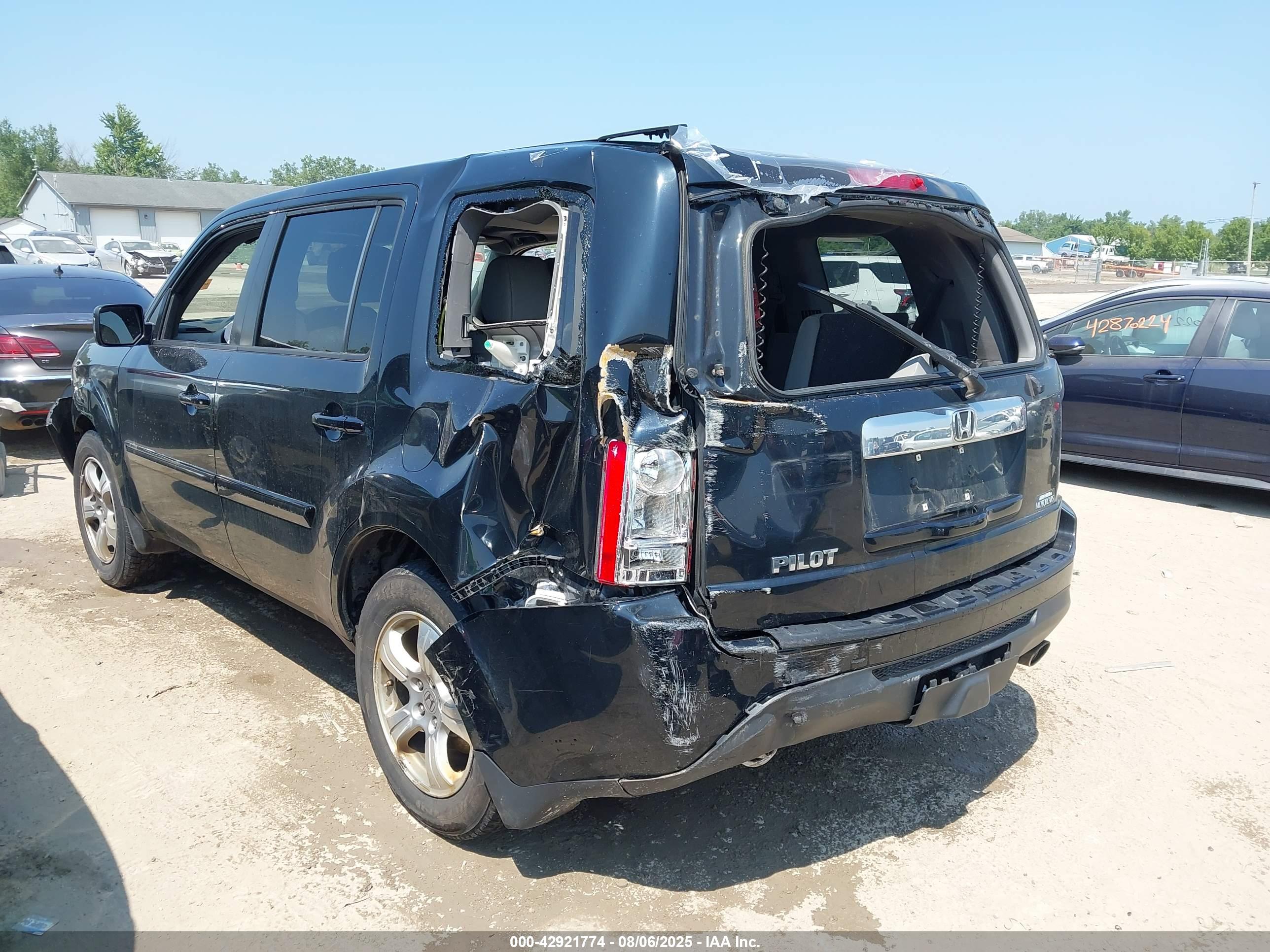 HONDA PILOT image 6