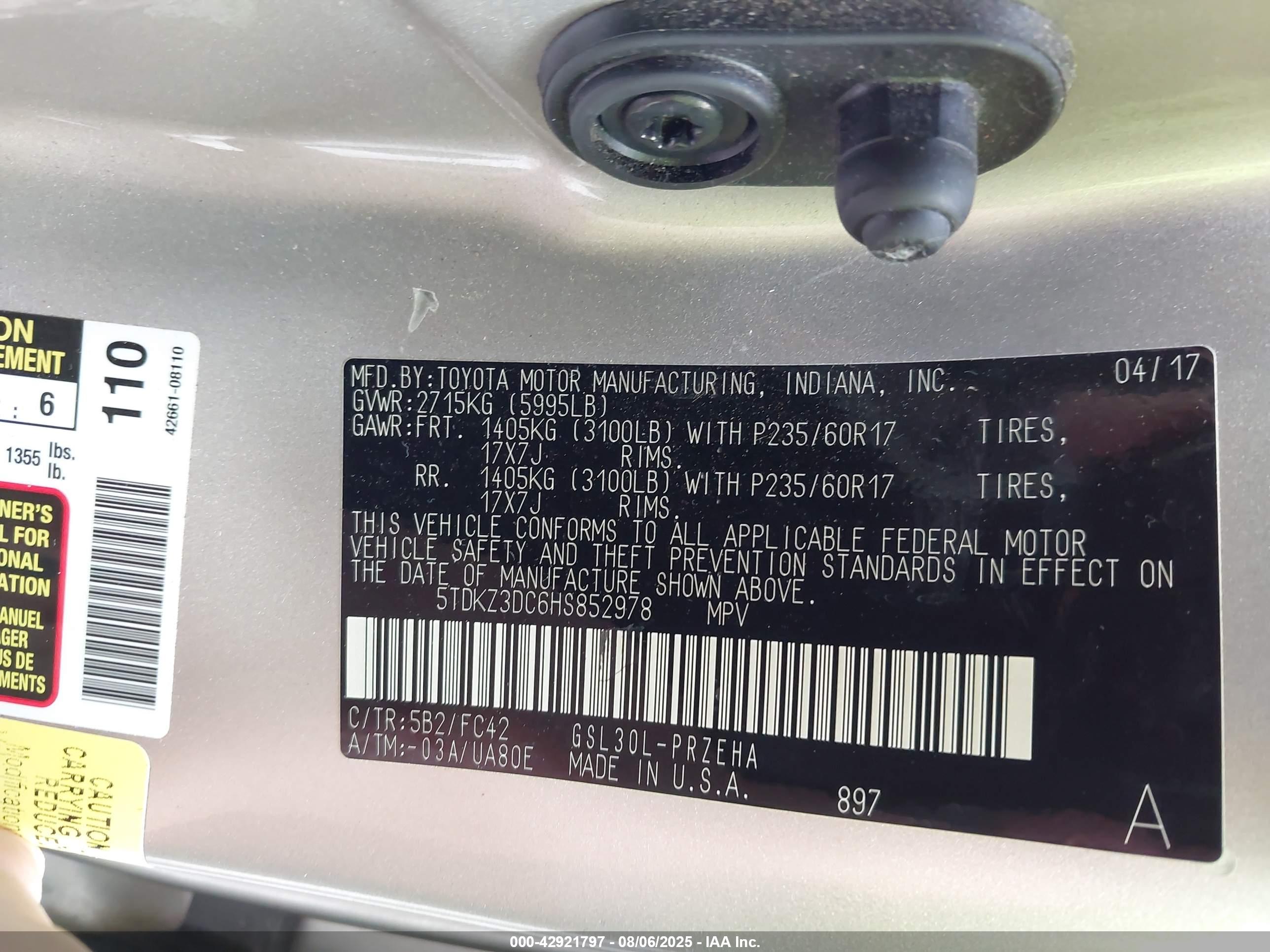 TOYOTA SIENNA image 9