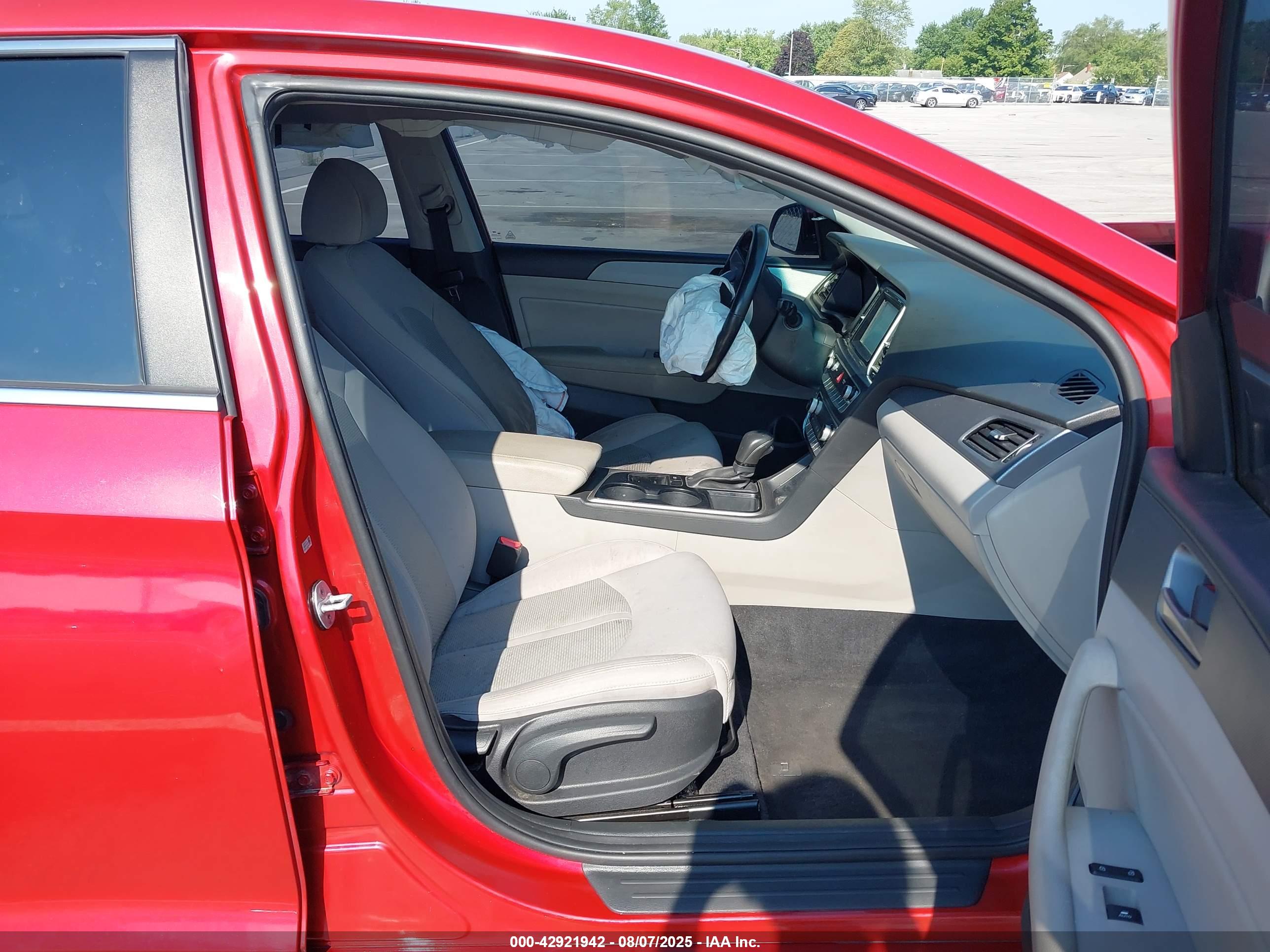HYUNDAI SONATA image 5