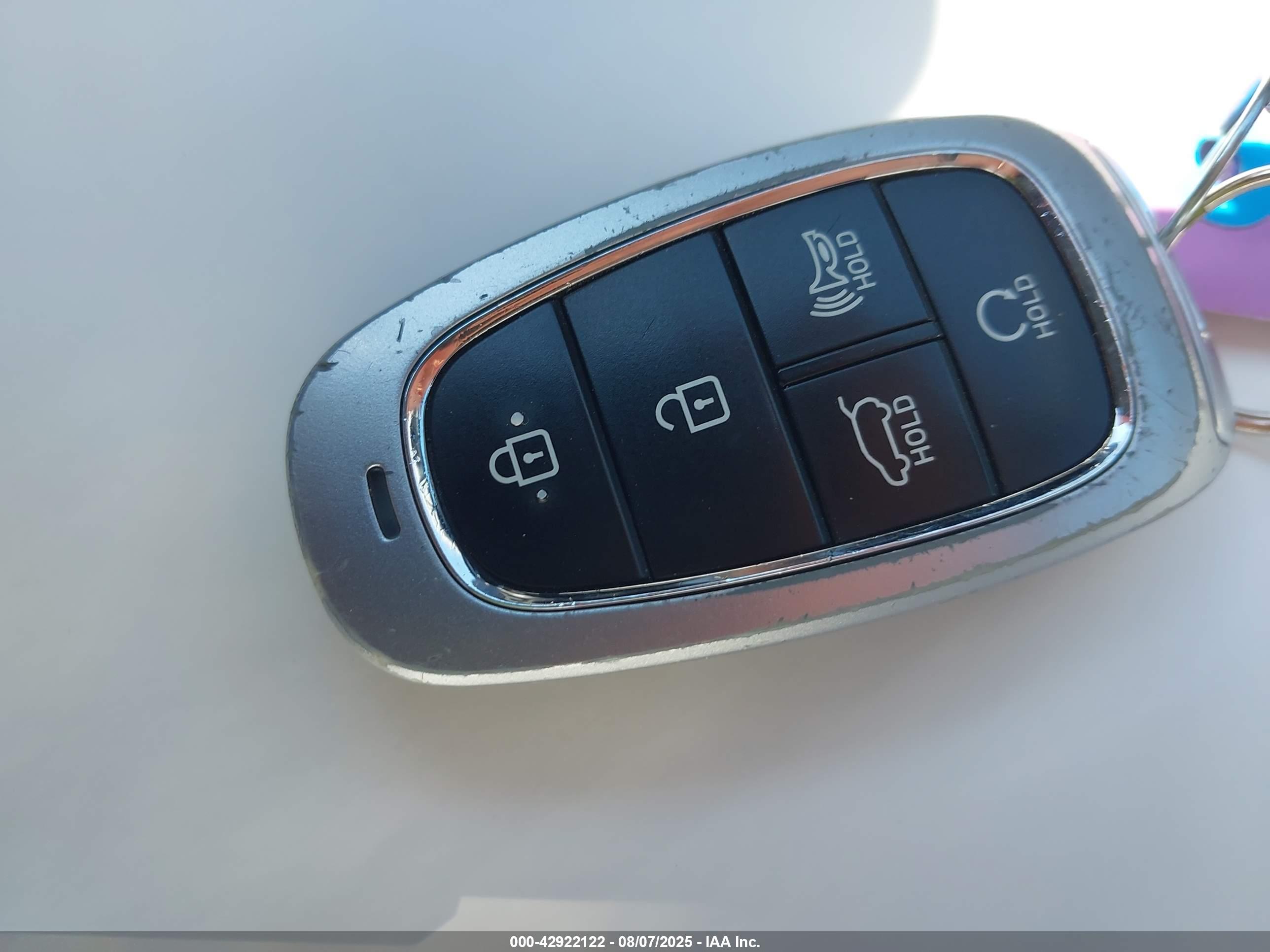 HYUNDAI TUCSON image 11