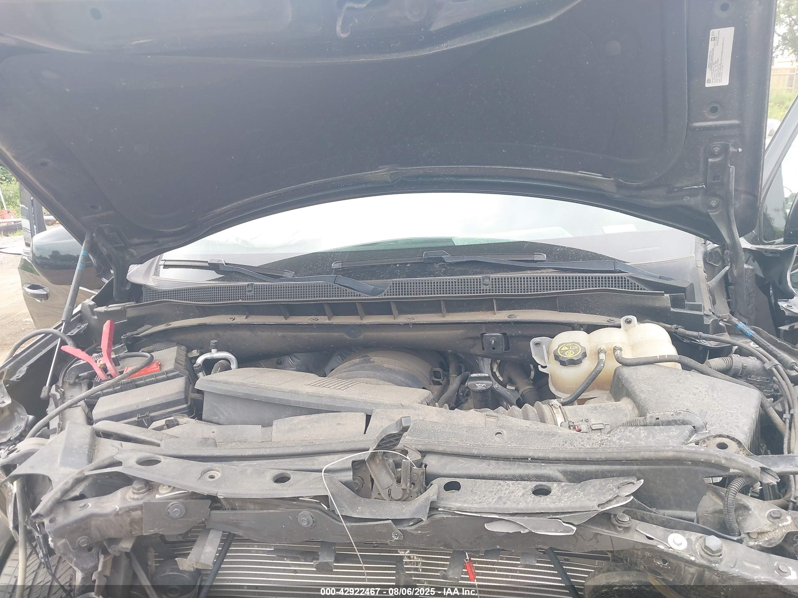 CHEVROLET TAHOE image 10
