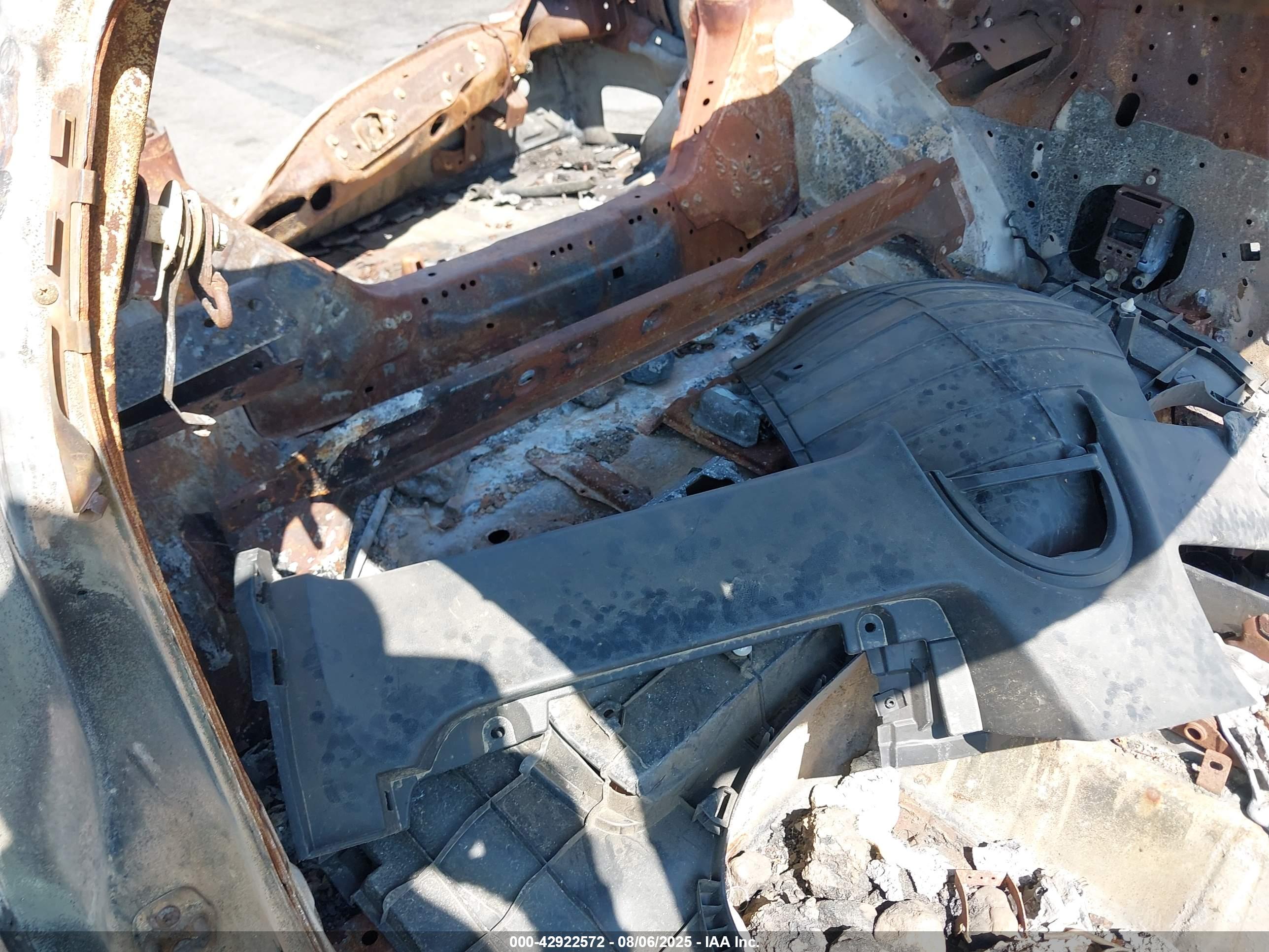 NISSAN 370Z image 8