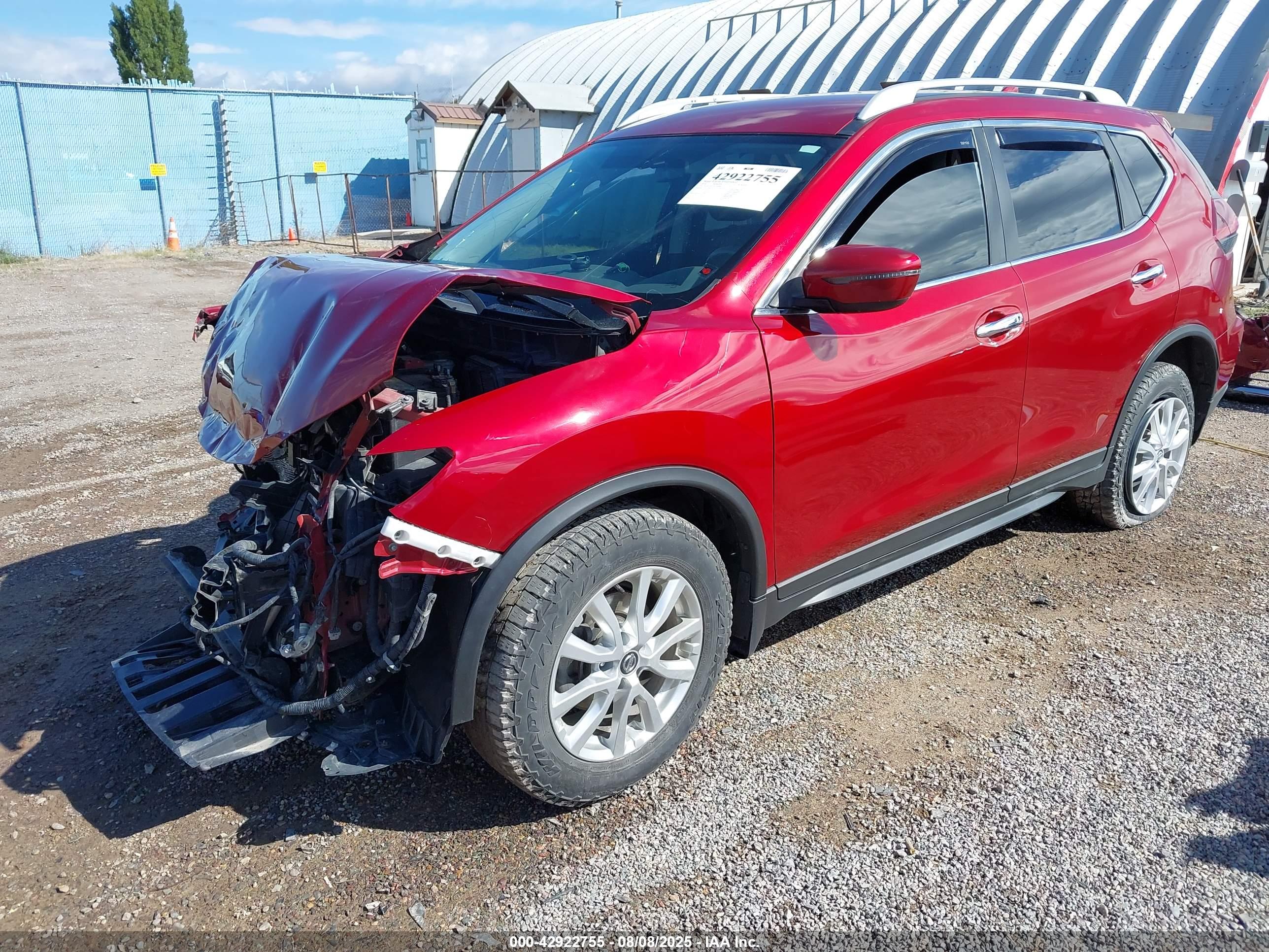 NISSAN ROGUE image 2
