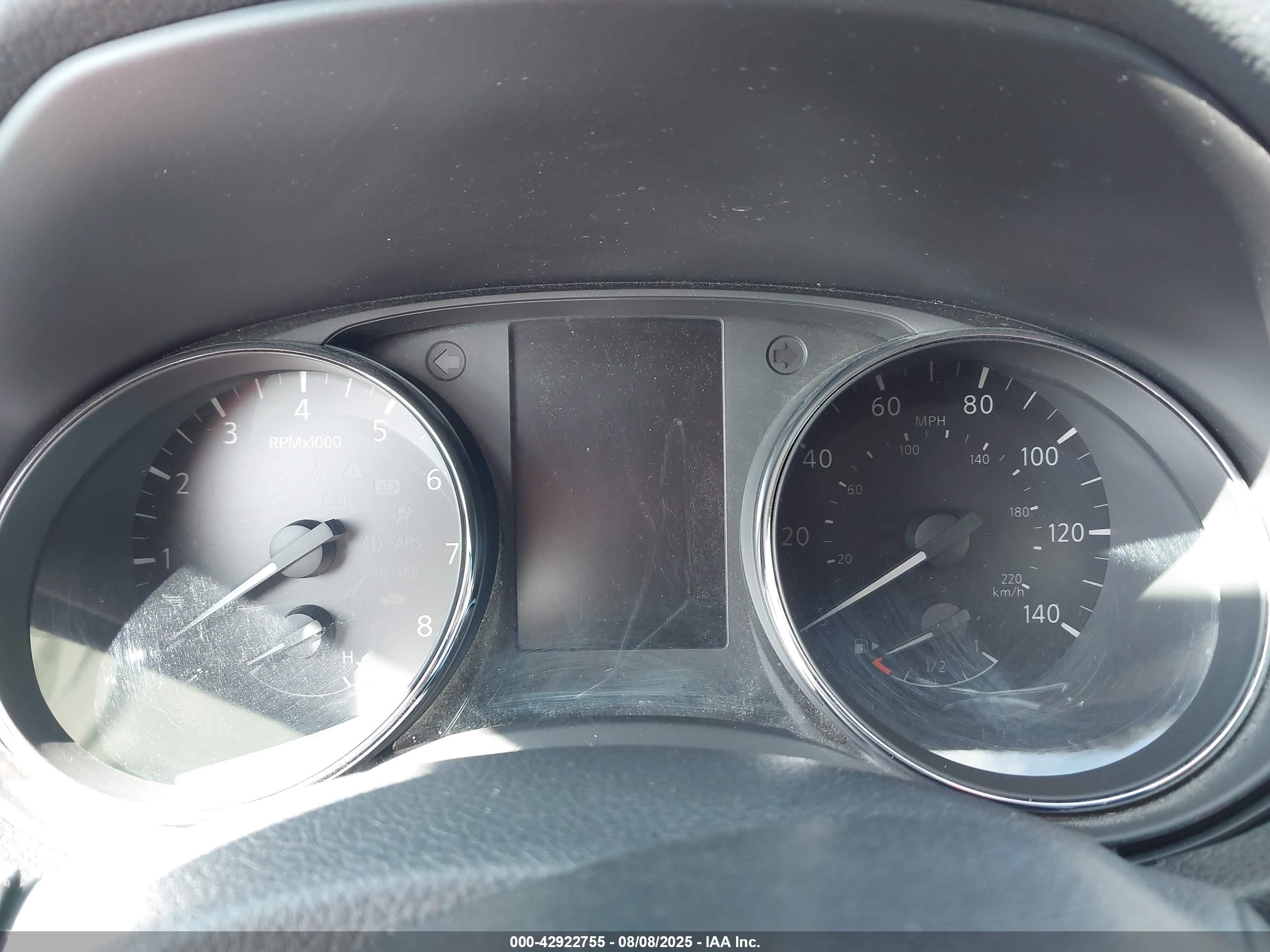 NISSAN ROGUE image 7
