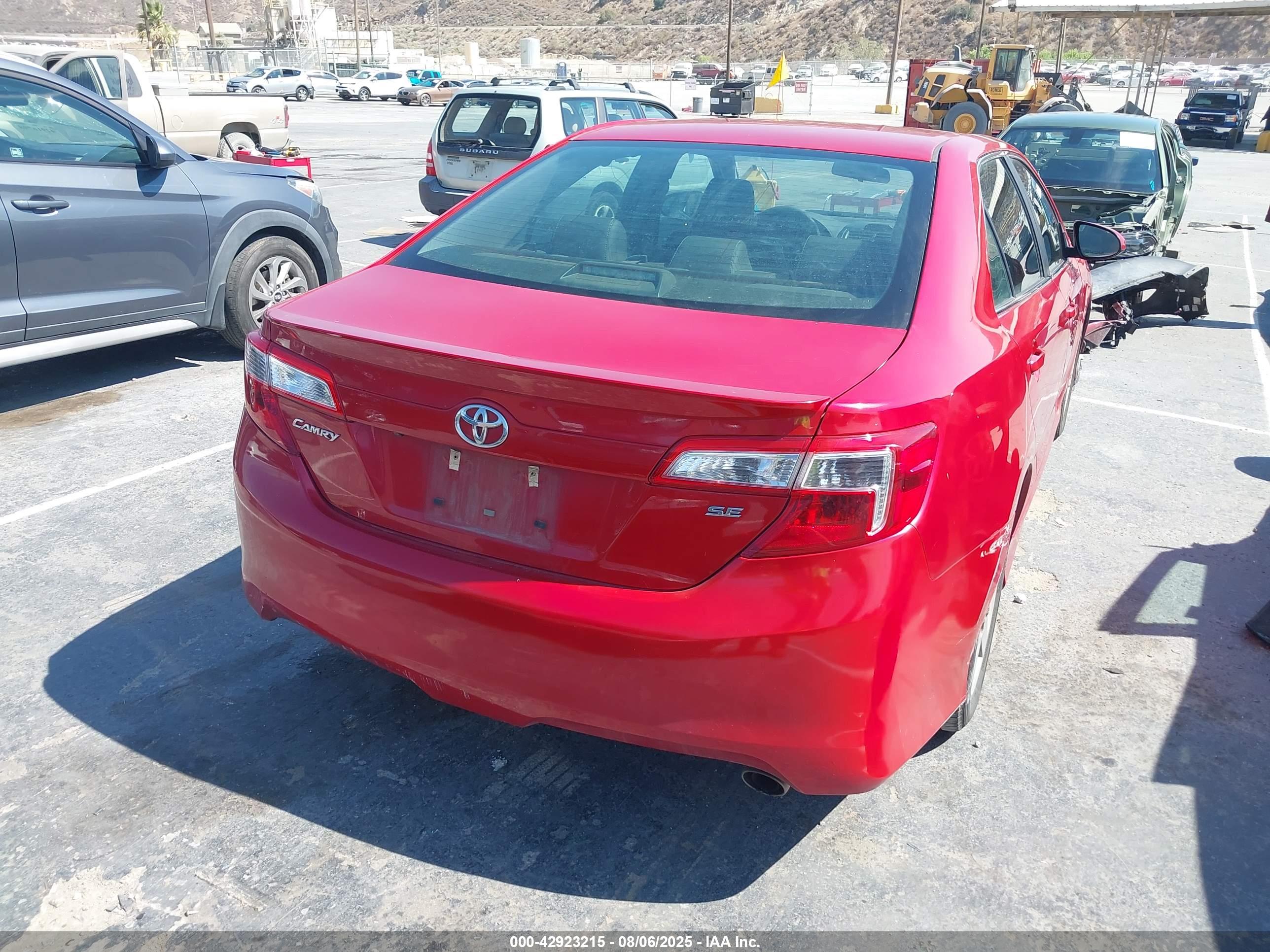 TOYOTA CAMRY image 4