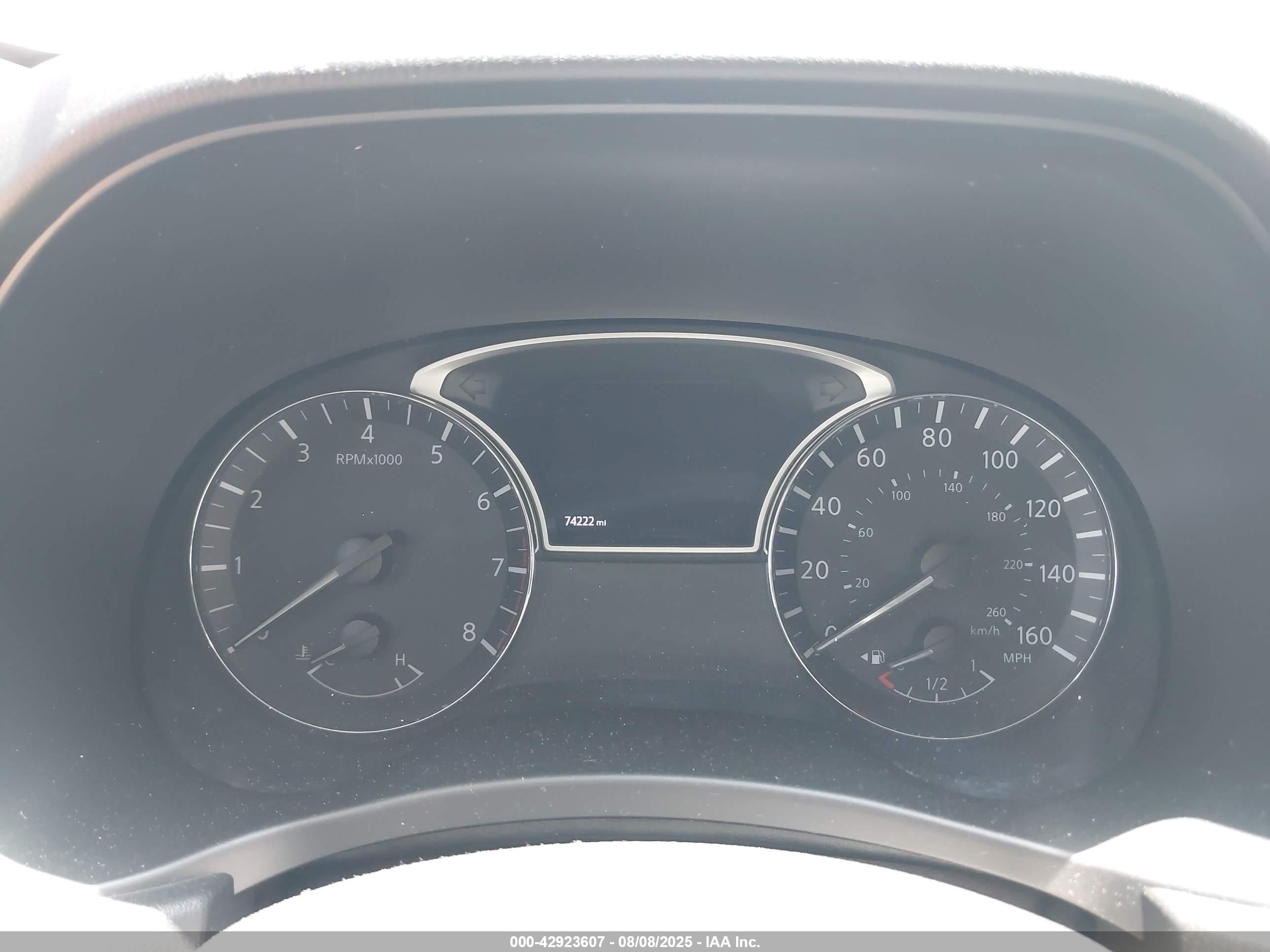 NISSAN PATHFINDER image 7