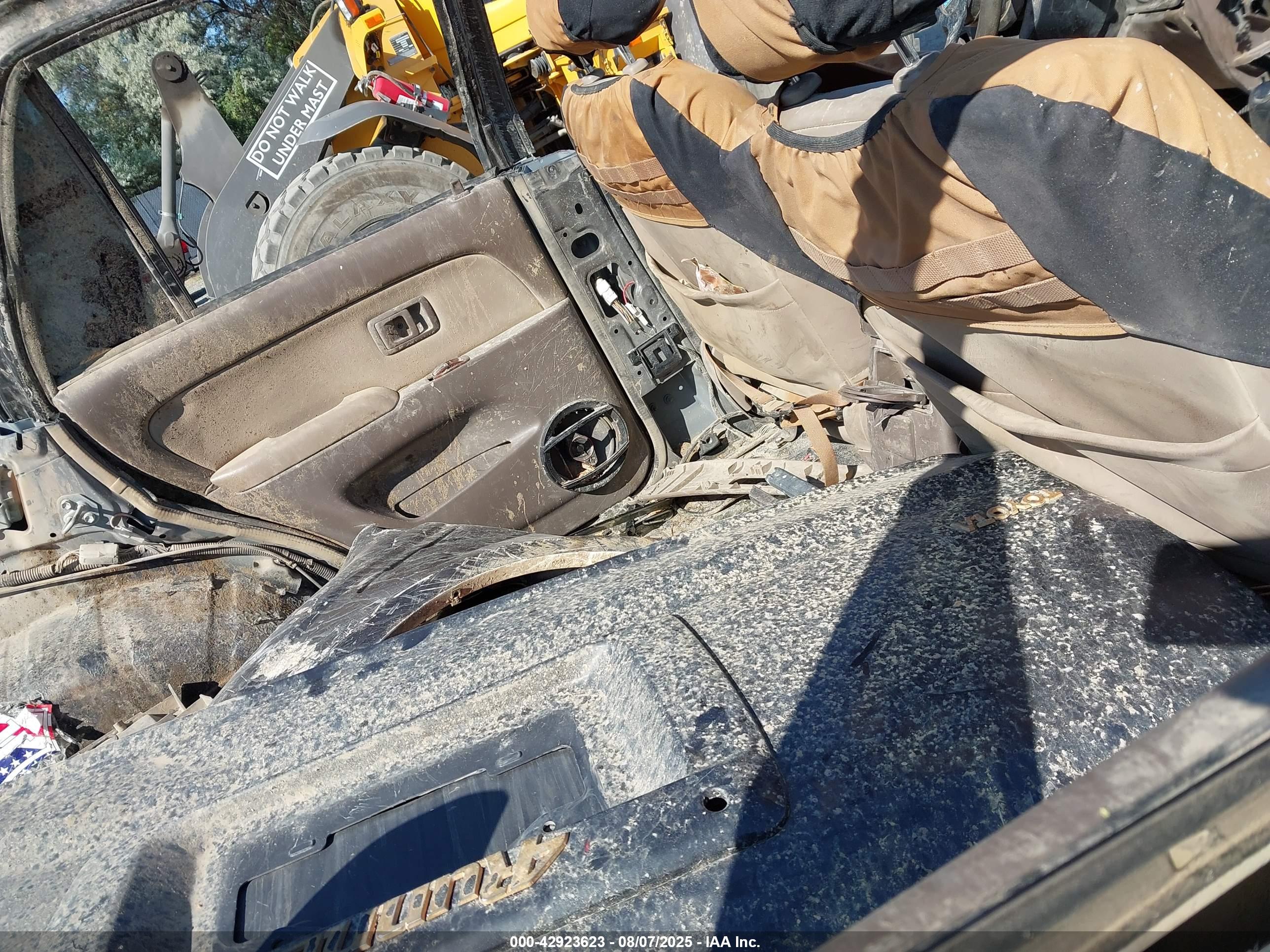 TOYOTA 4RUNNER image 8