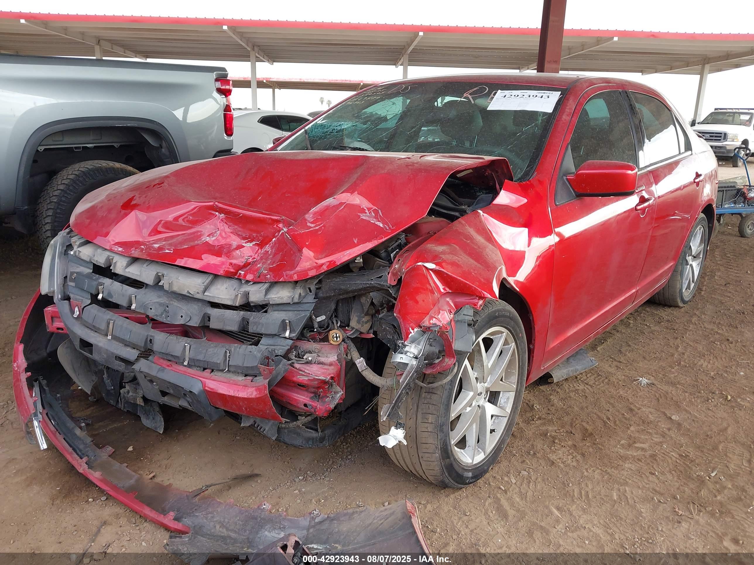 FORD FUSION image 2
