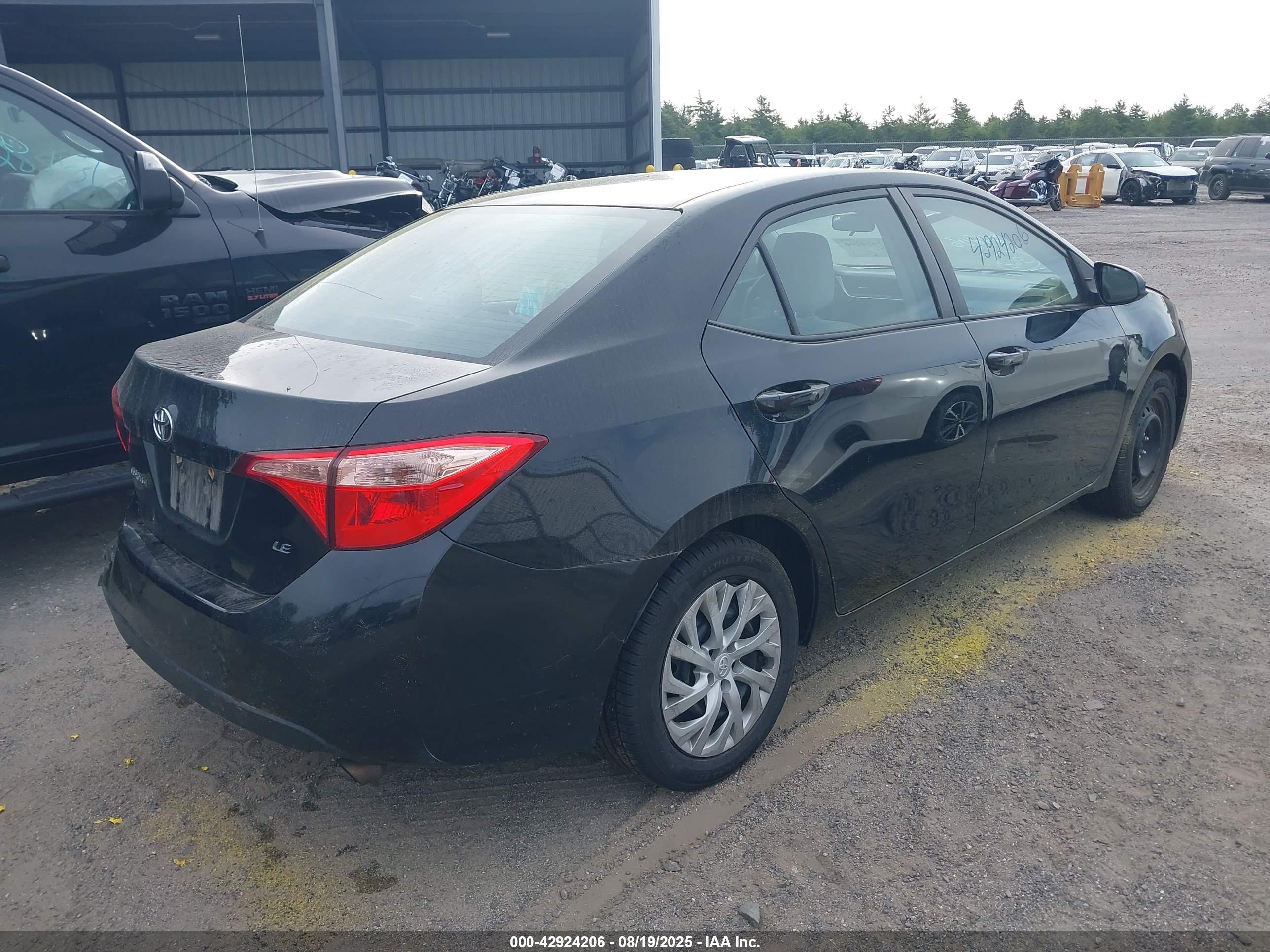 TOYOTA COROLLA image 4