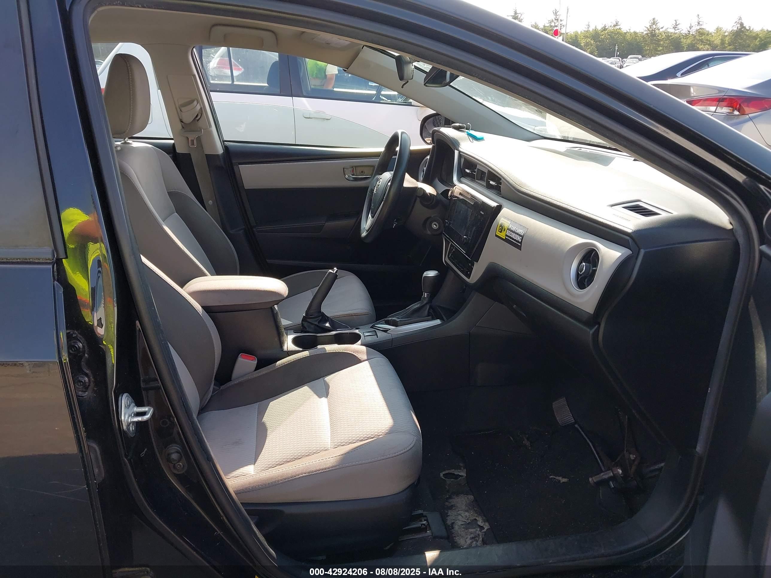 TOYOTA COROLLA image 5