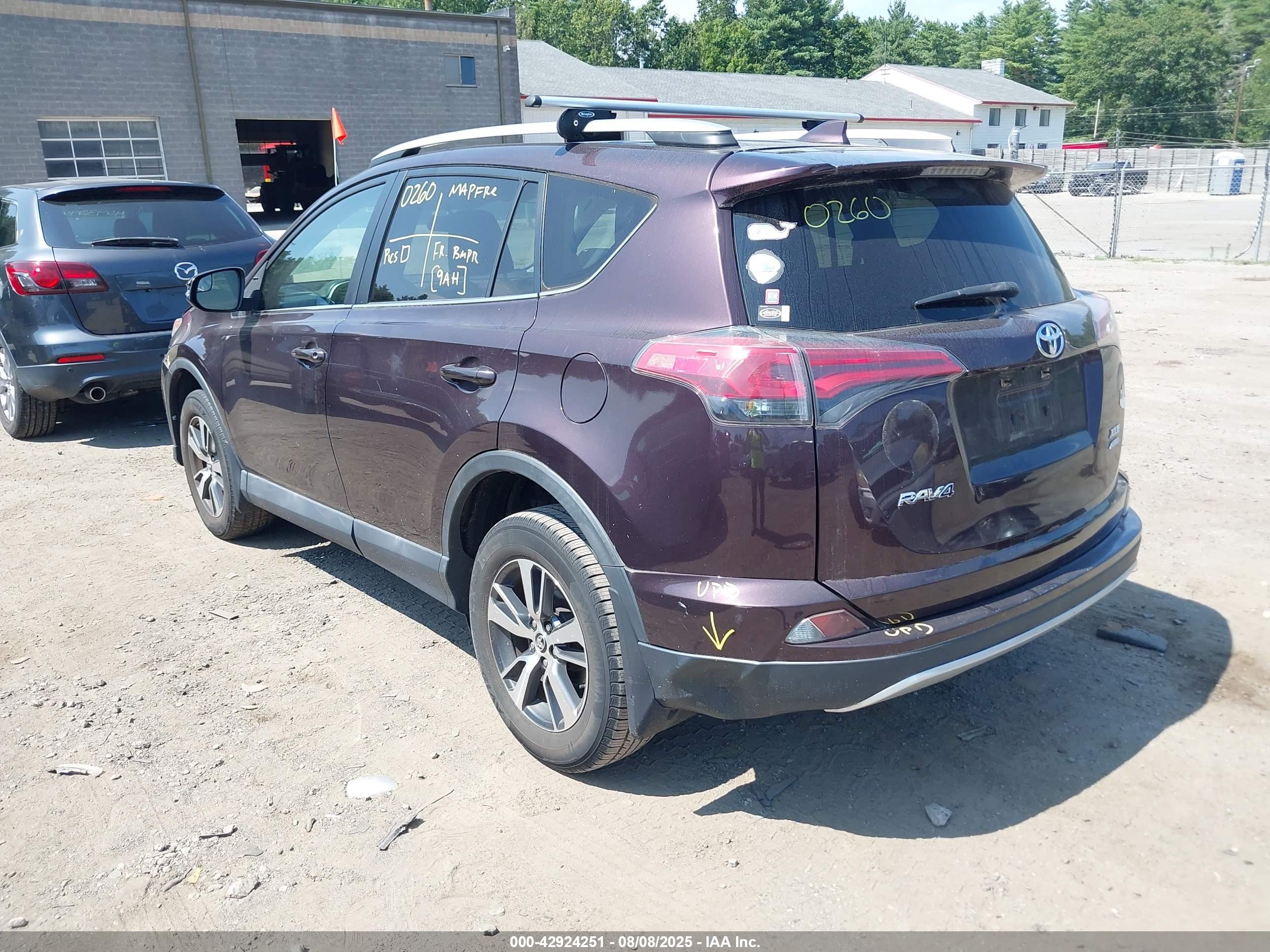 TOYOTA RAV4 image 3