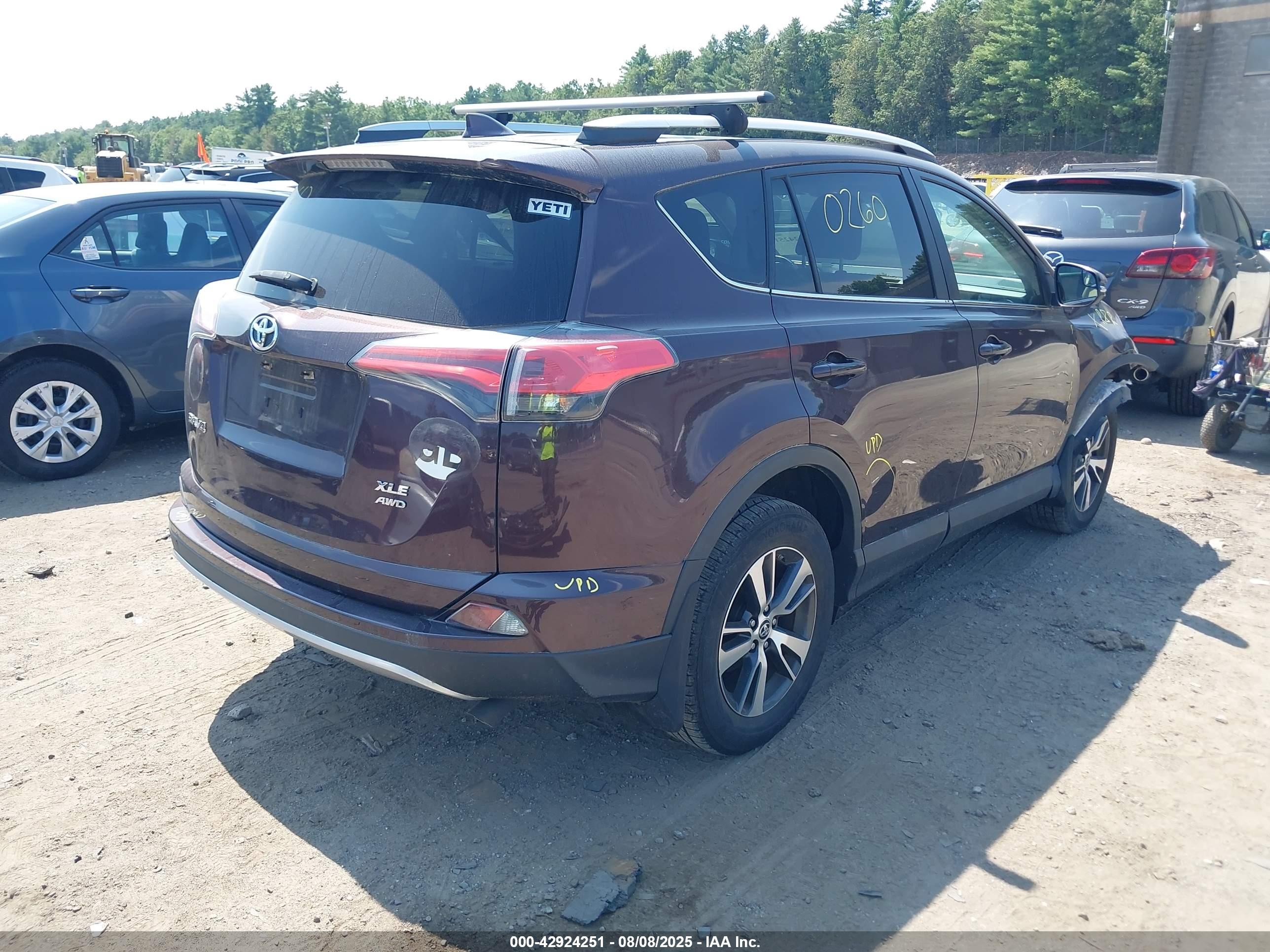 TOYOTA RAV4 image 4