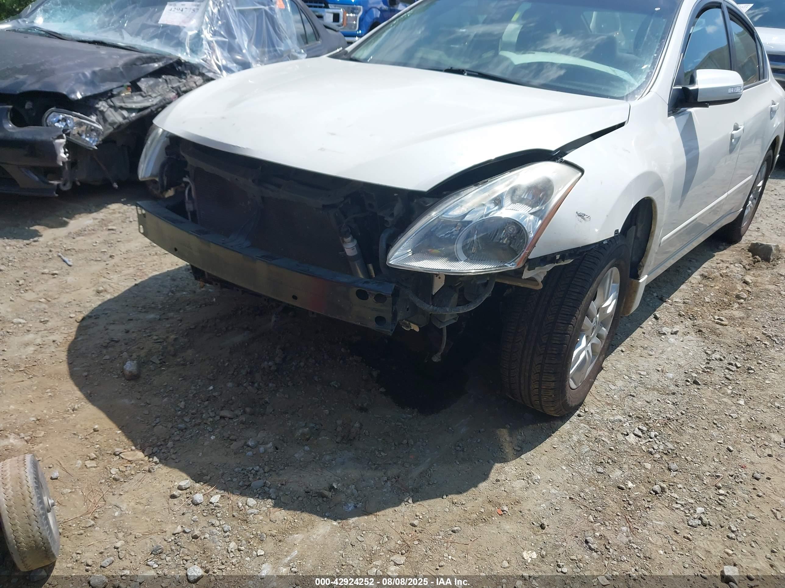 NISSAN ALTIMA image 6