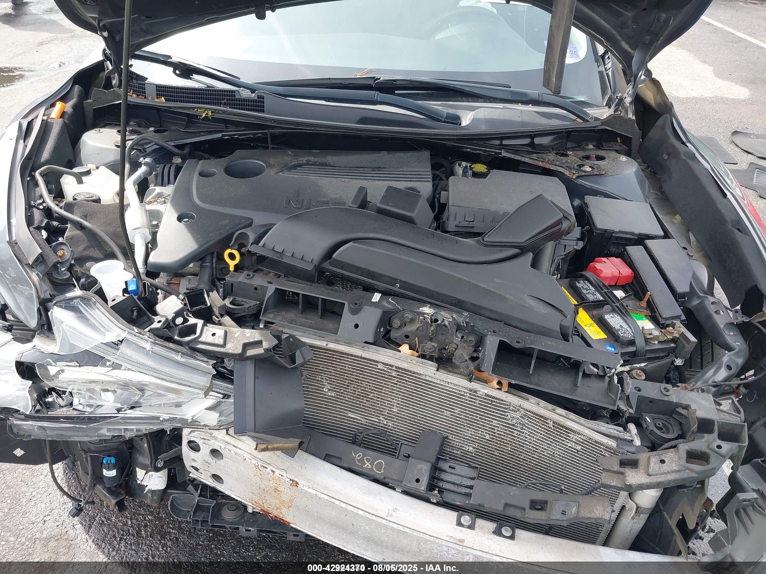 NISSAN ALTIMA image 10